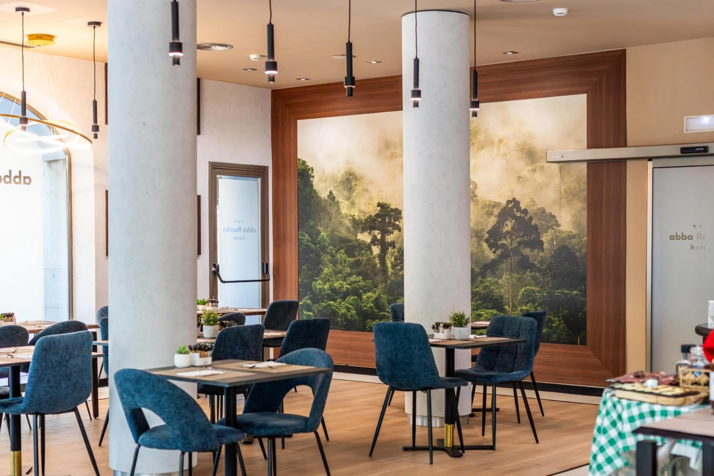 Breakfast in Abba Rambla Hotel