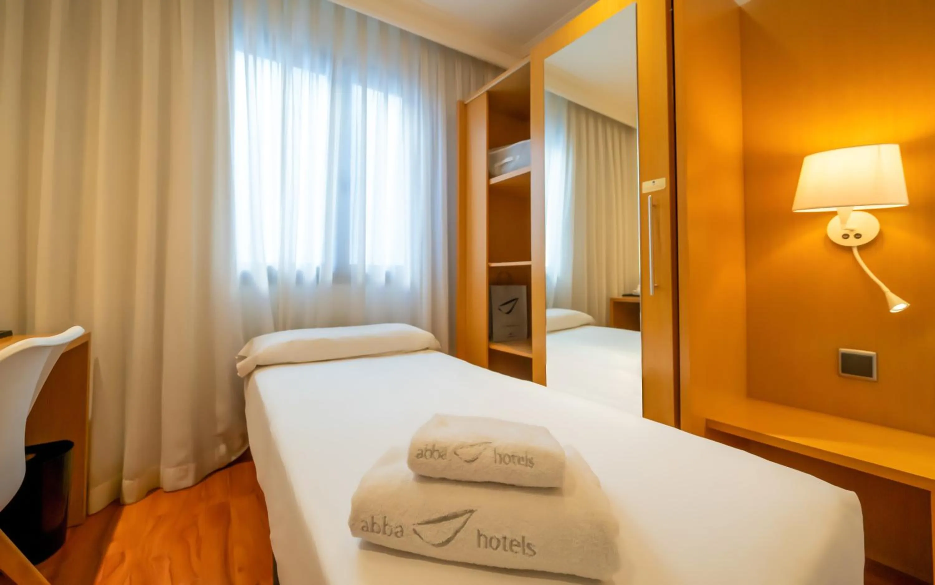 Bed in Abba Rambla Hotel