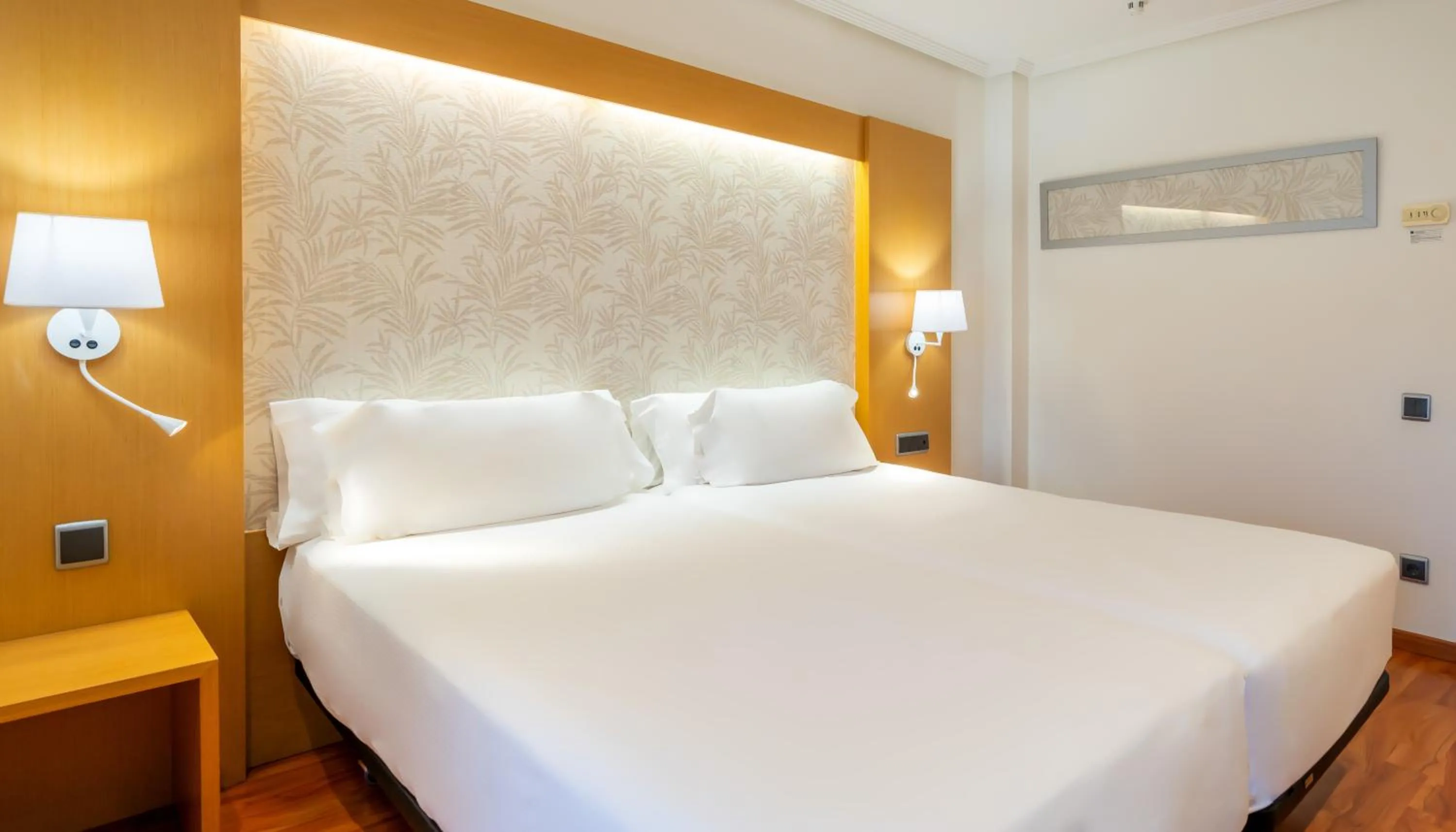 Bed in Abba Rambla Hotel