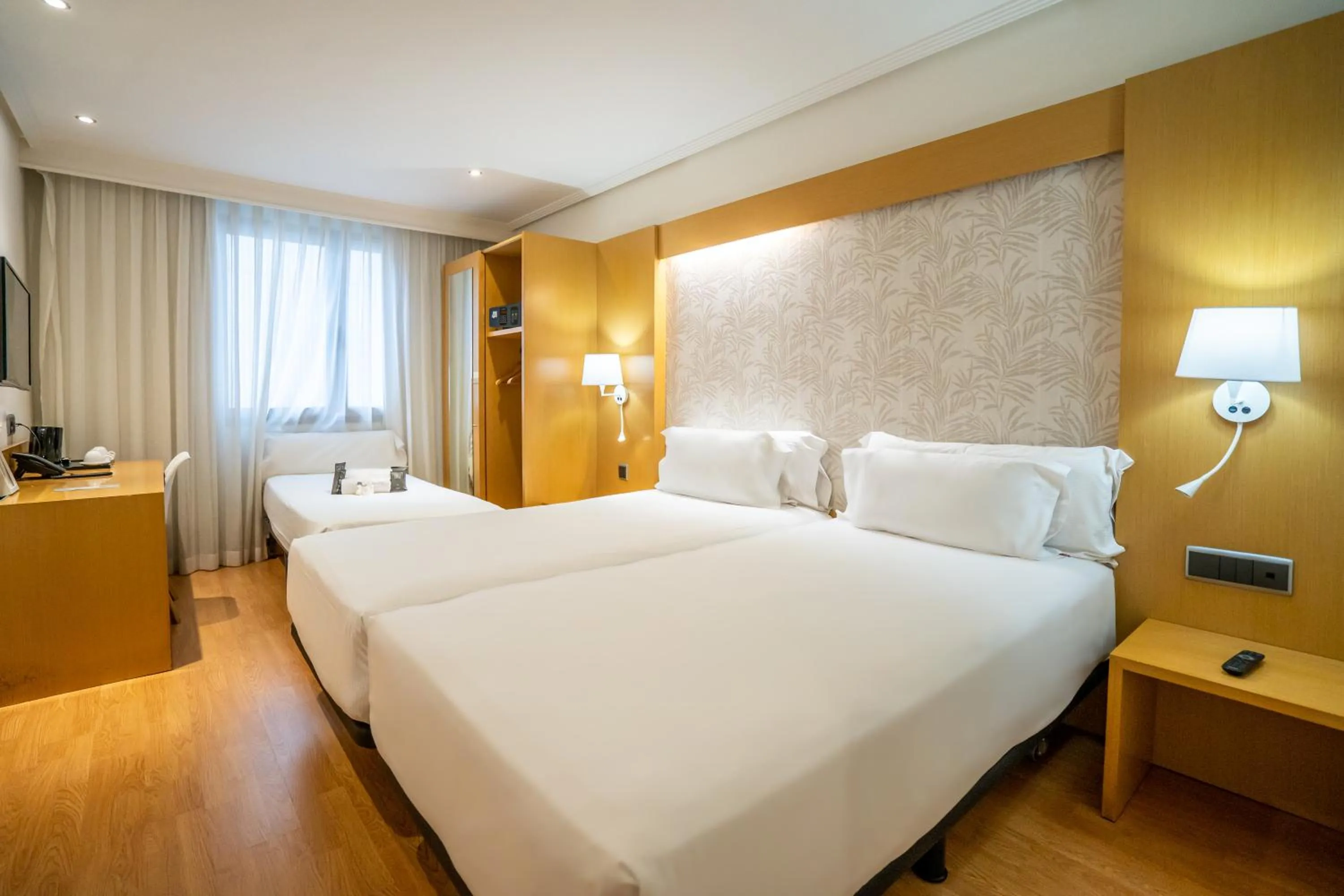 Bed in Abba Rambla Hotel