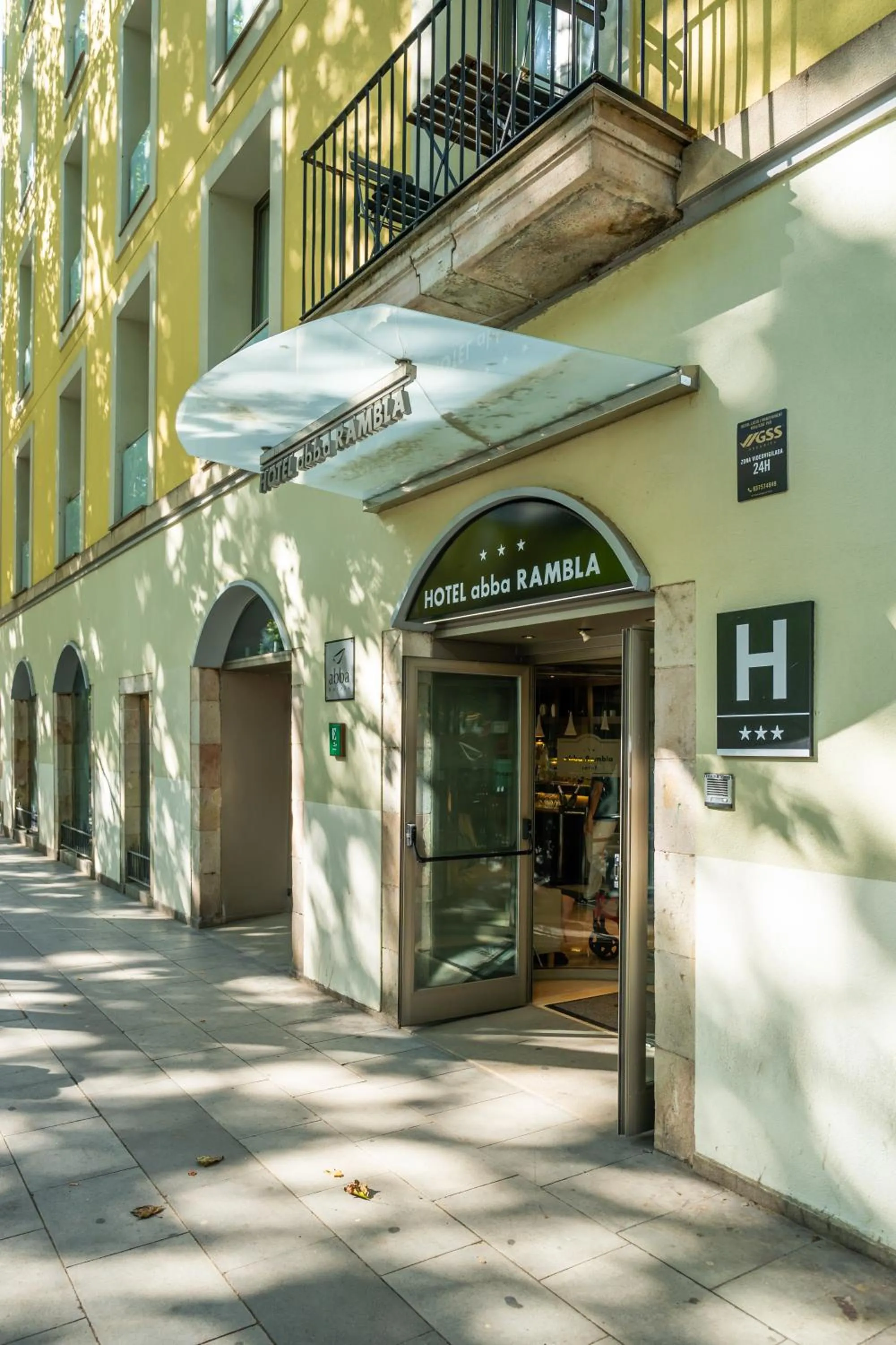 Facade/entrance in Abba Rambla Hotel