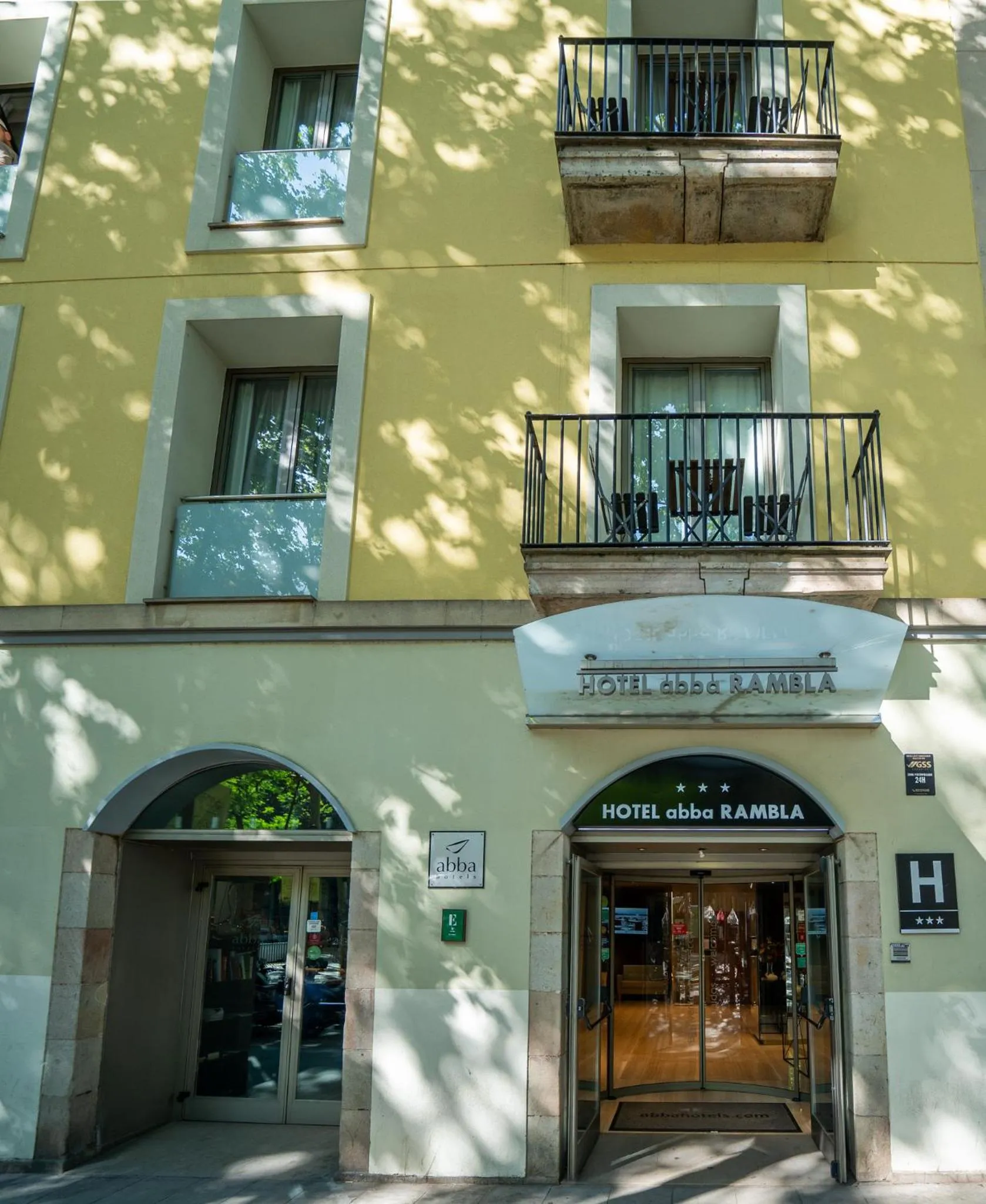 Facade/entrance in Abba Rambla Hotel