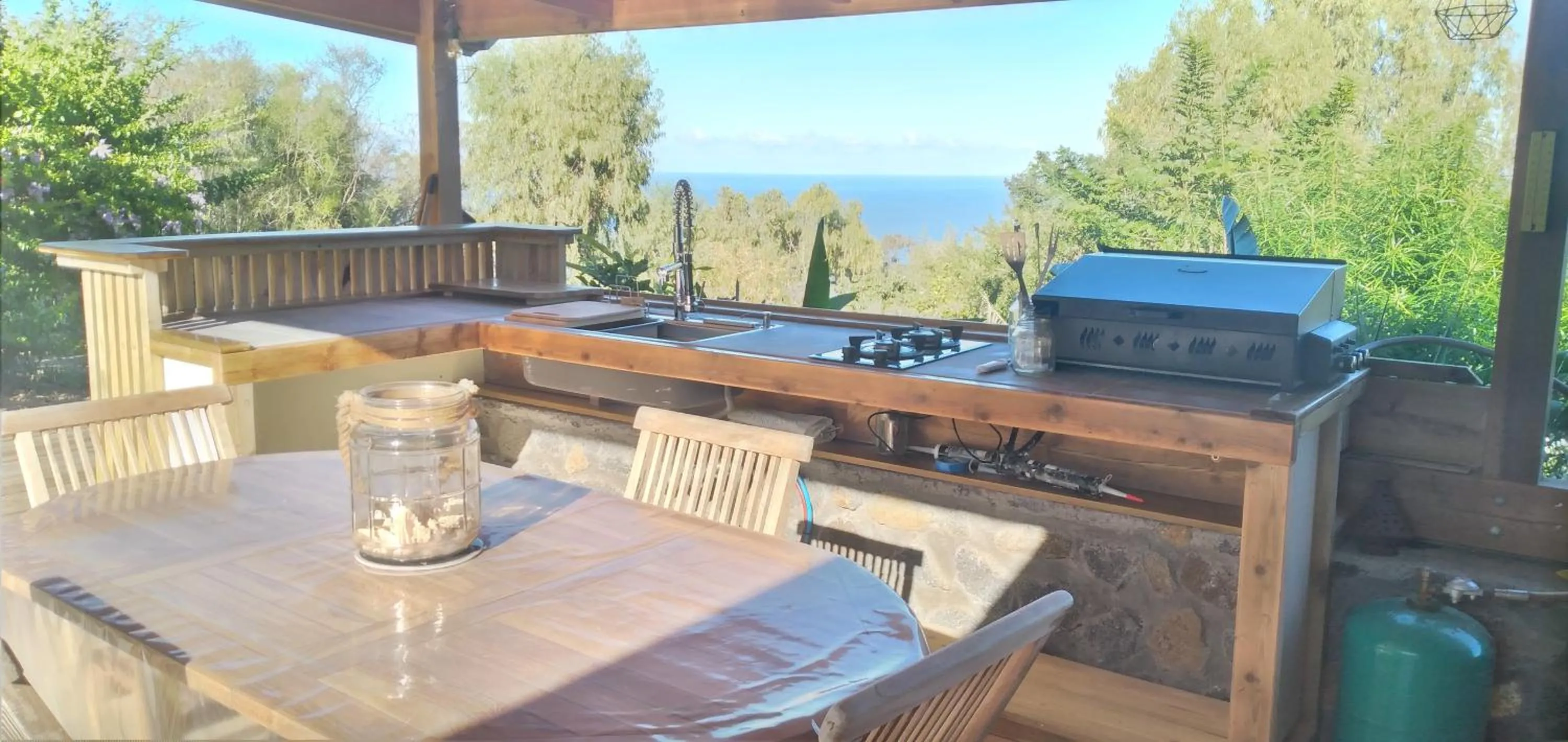 Kitchen or kitchenette in Villa Baies Roses