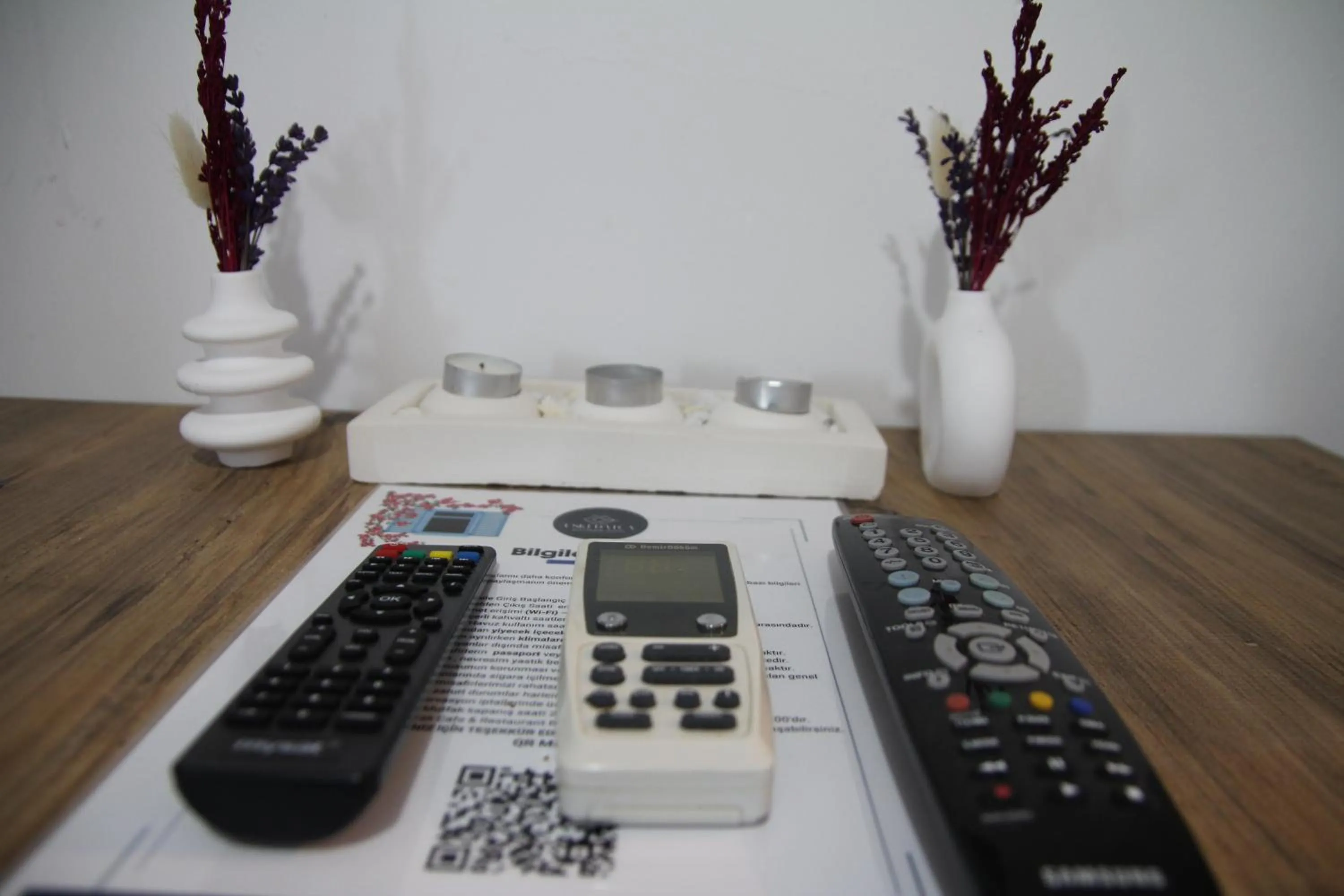 TV and multimedia in Eski Datça Pansiyon