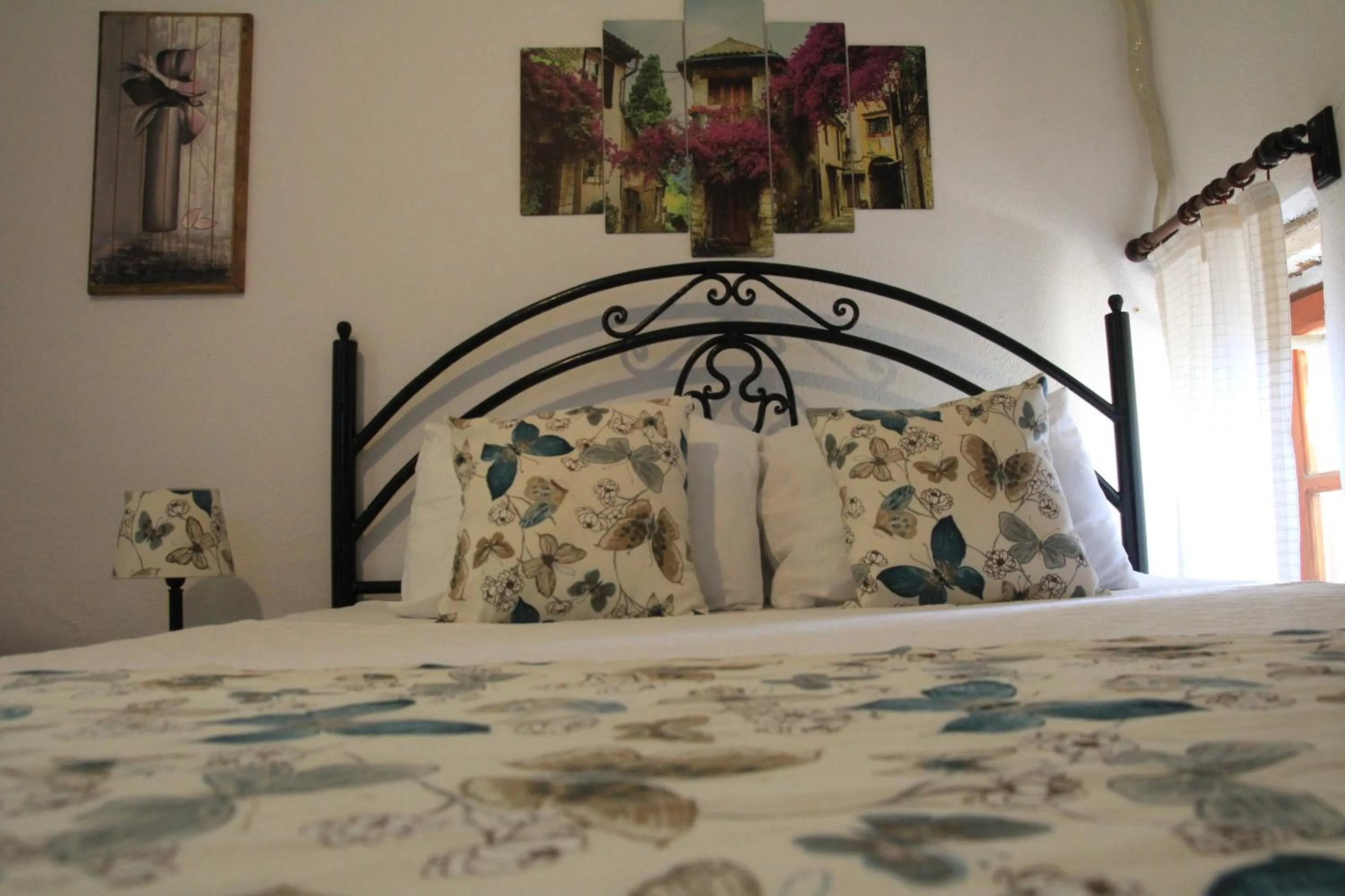 Photo of the whole room in Eski Datça Pansiyon