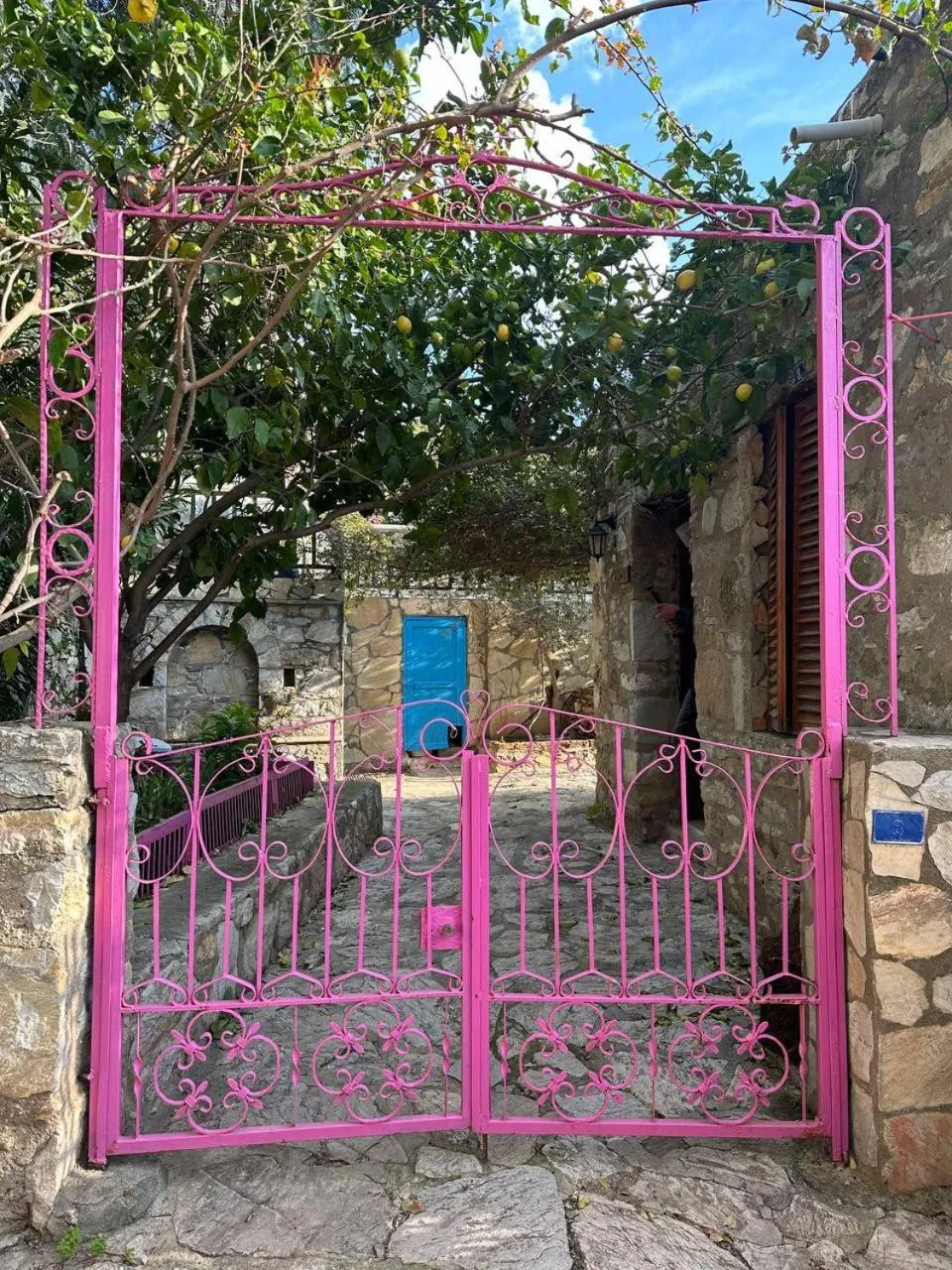 Facade/entrance in Eski Datça Pansiyon