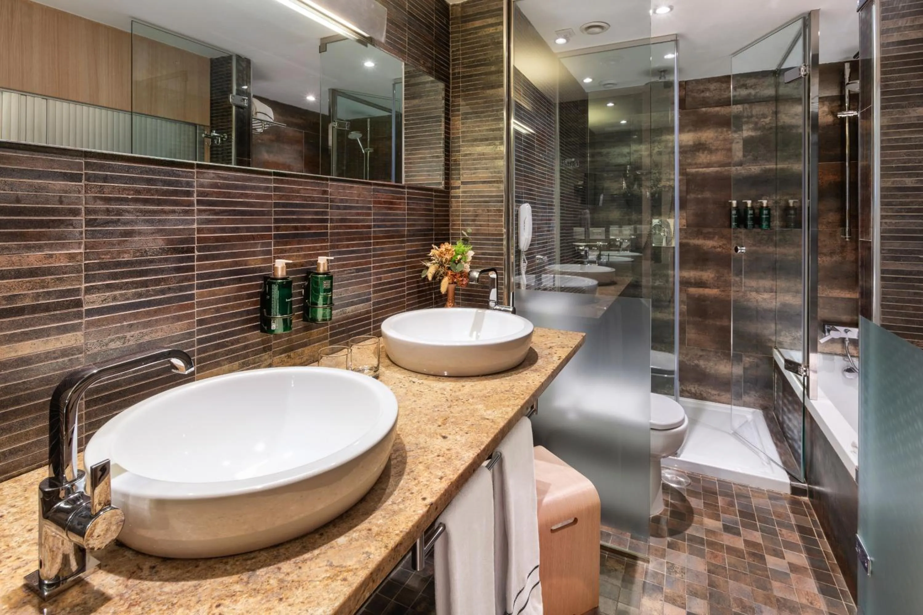 Shower in Melia Sevilla