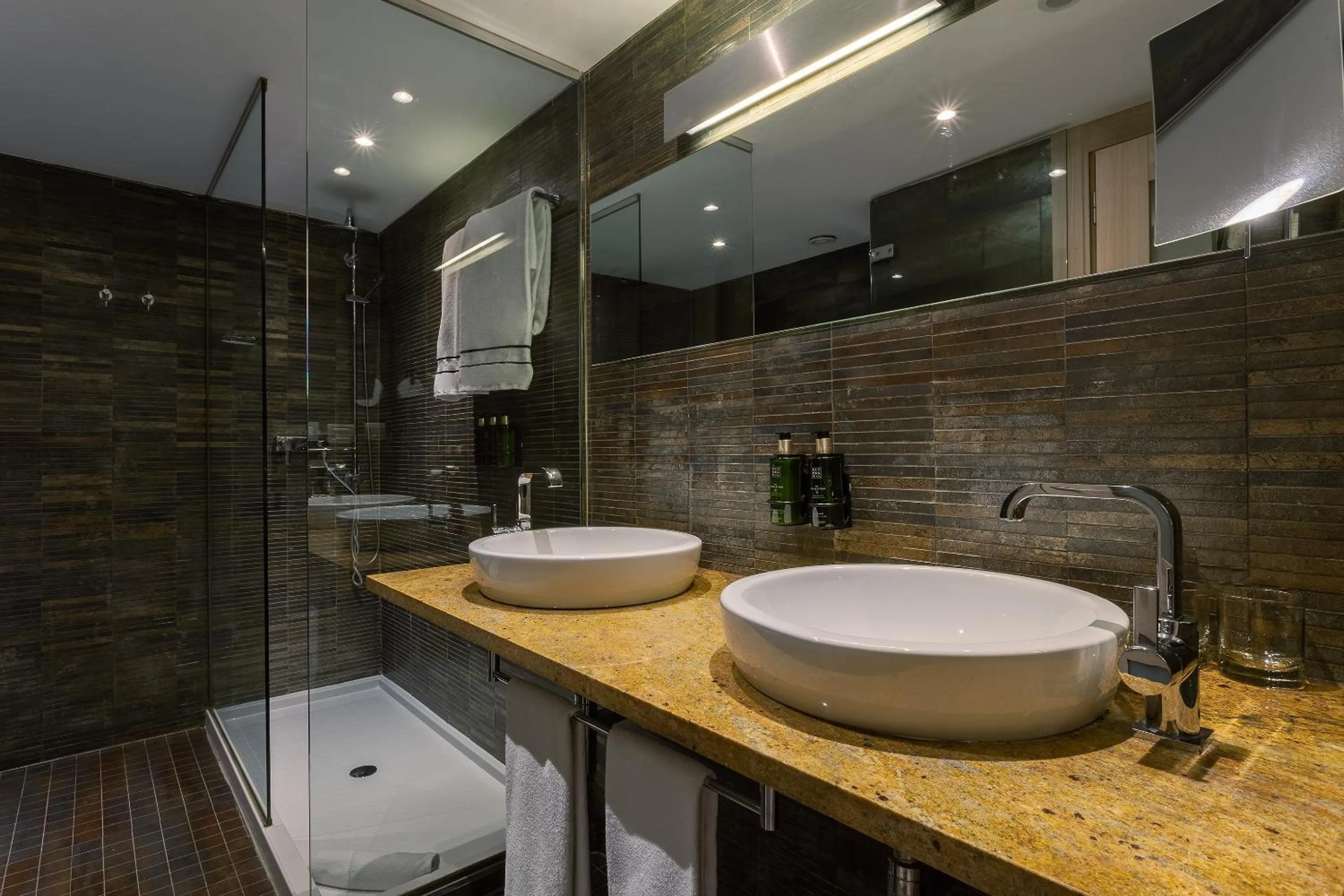 Bathroom in Melia Sevilla