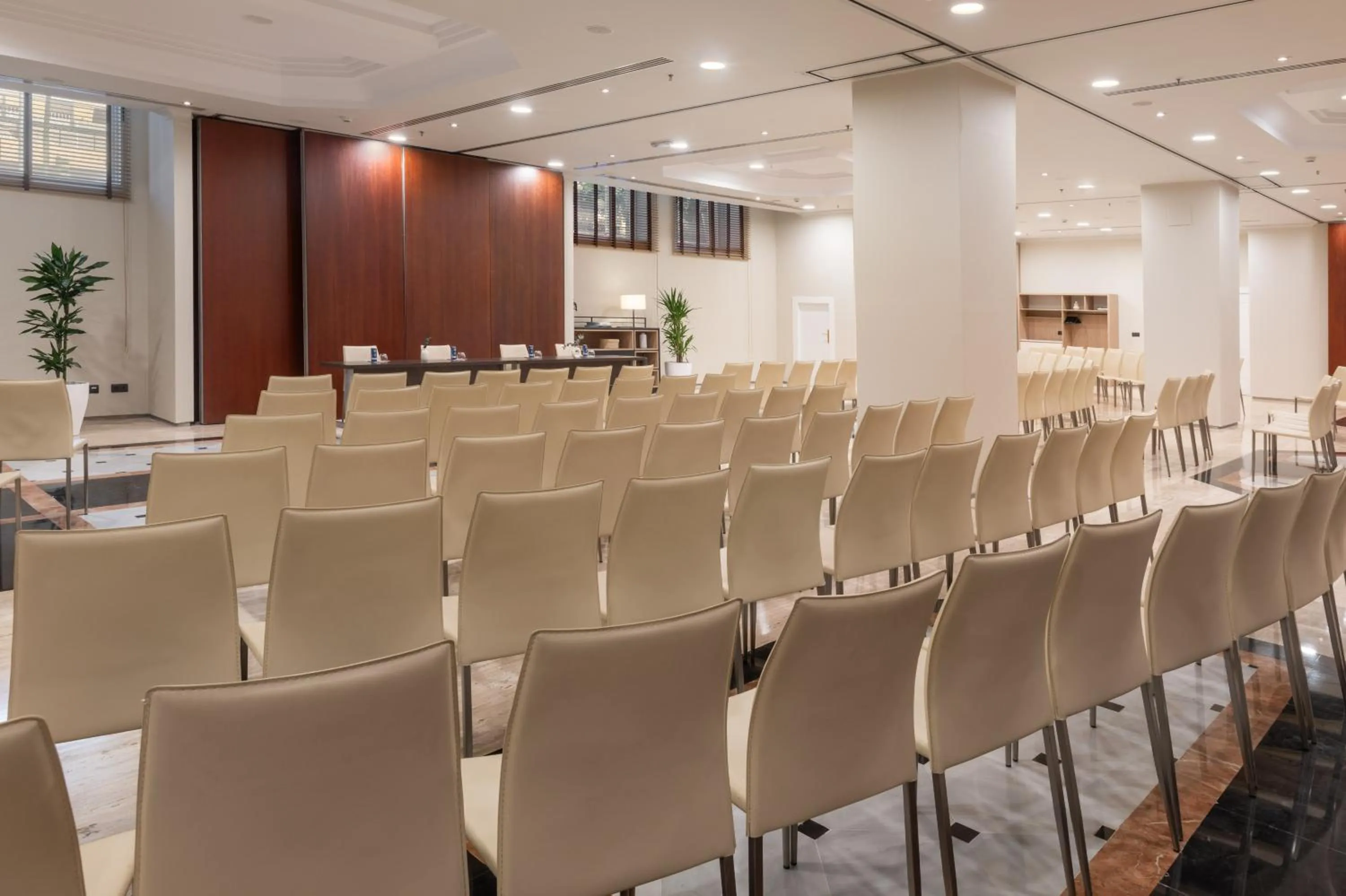 Meeting/conference room in Melia Sevilla