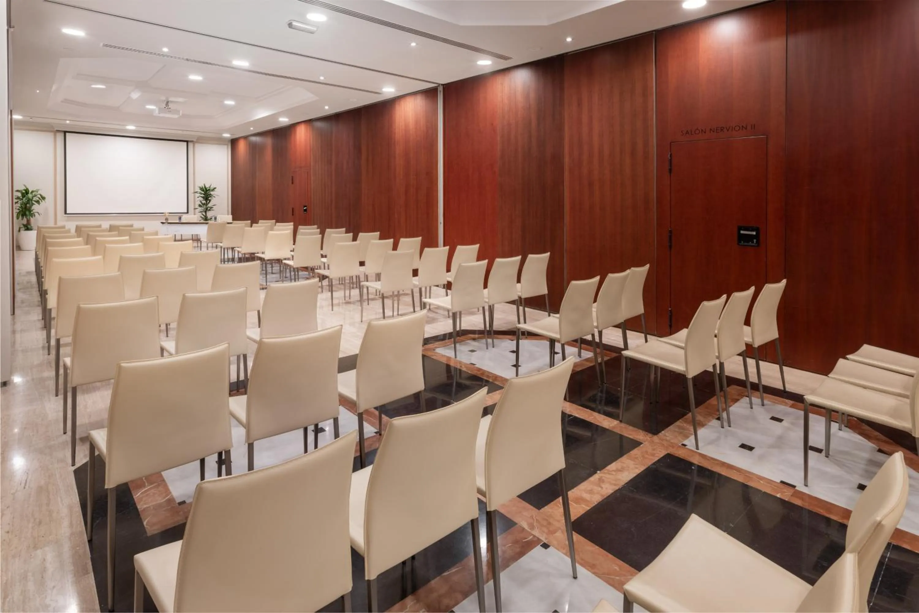 Meeting/conference room in Melia Sevilla