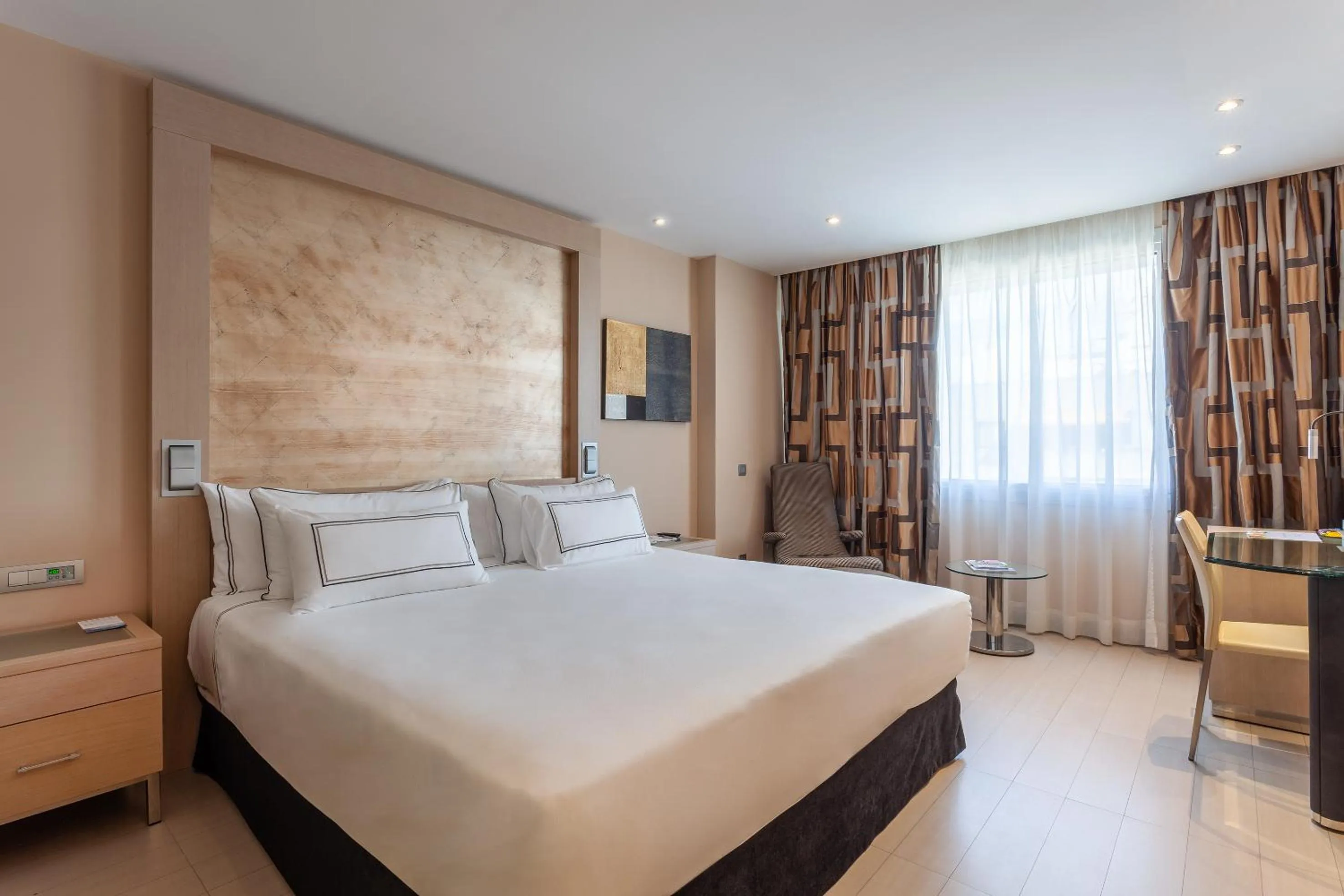 Bed in Melia Sevilla
