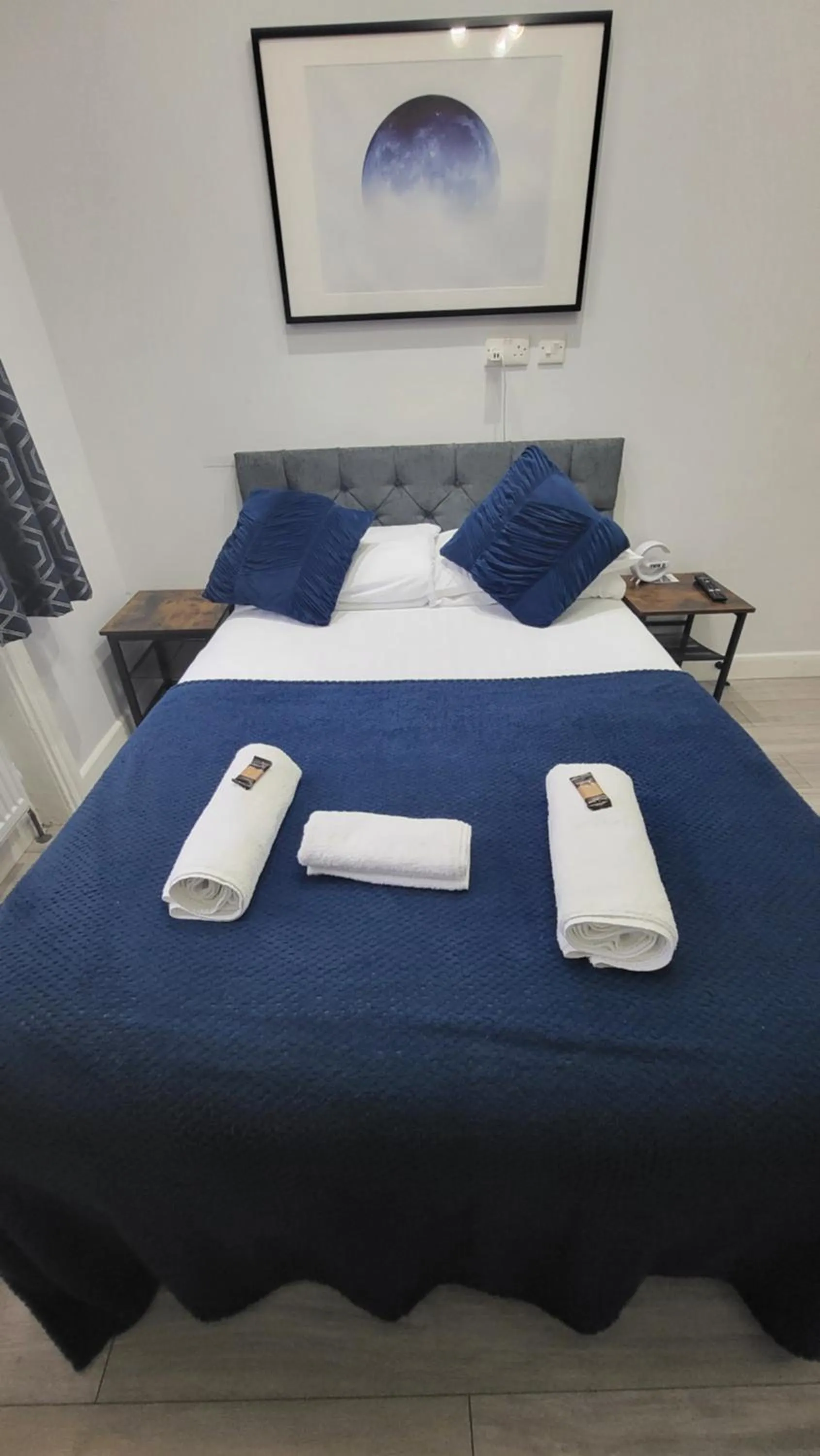 Bed in Argyle Square Hotel