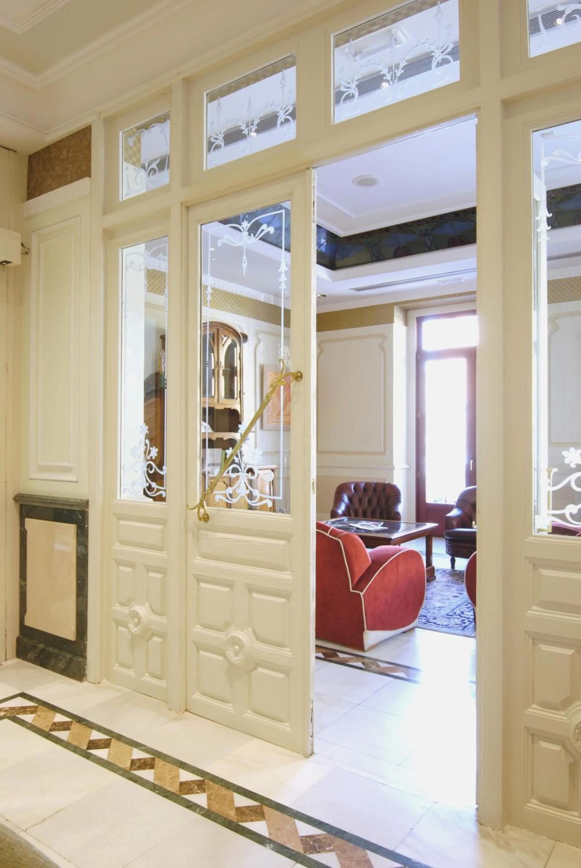 Communal lounge/ TV room in Hotel Alda Mercado de Zamora