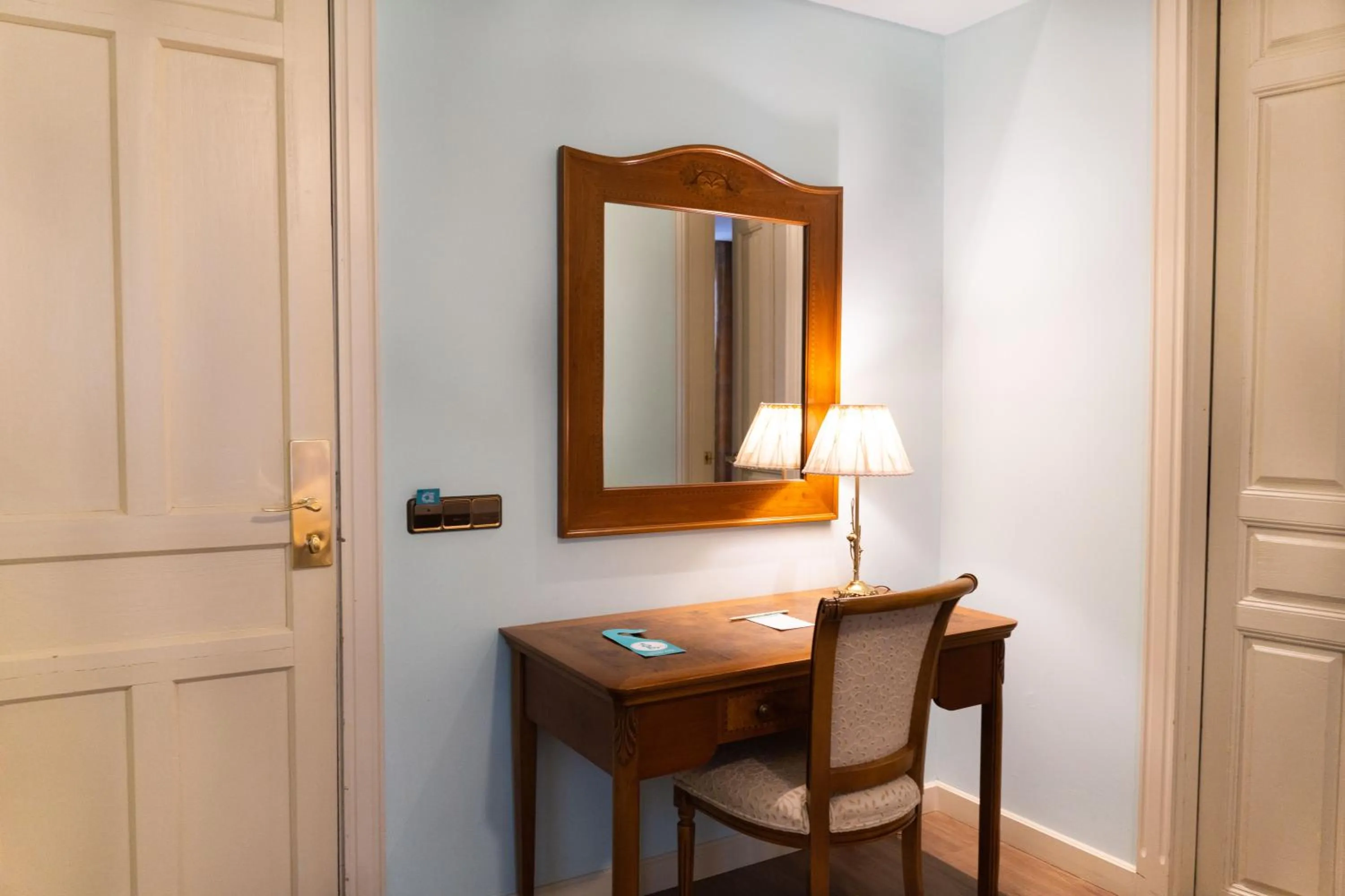 Bedroom in Hotel Alda Mercado de Zamora