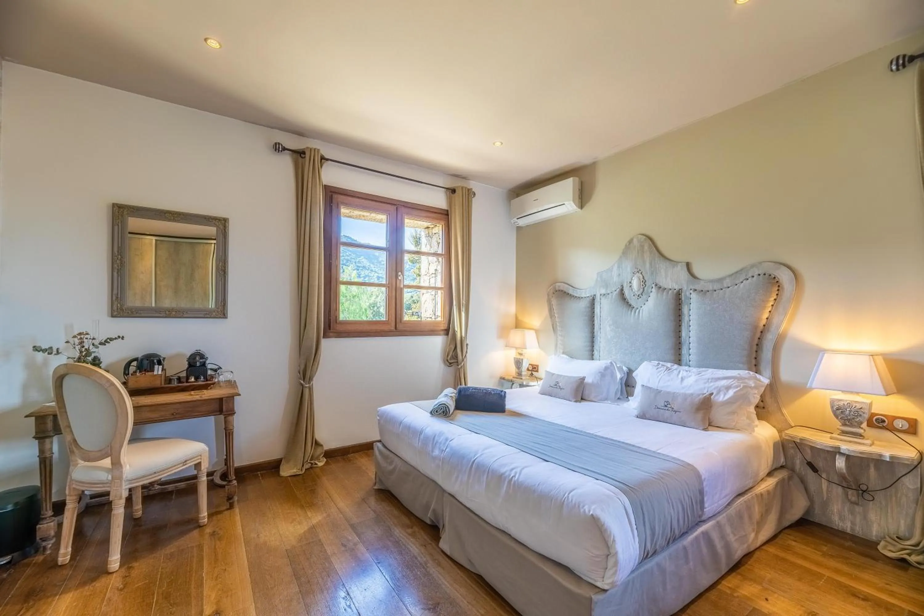 Bed in Domaine du Reginu