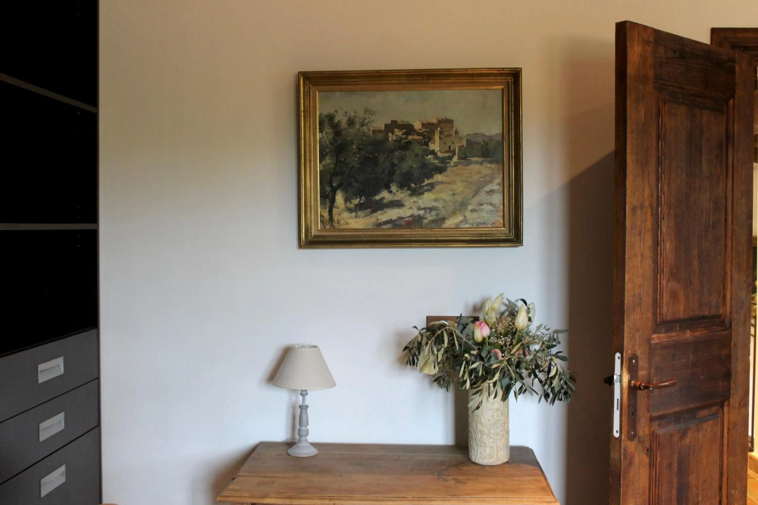 Decorative detail in Domaine du Reginu