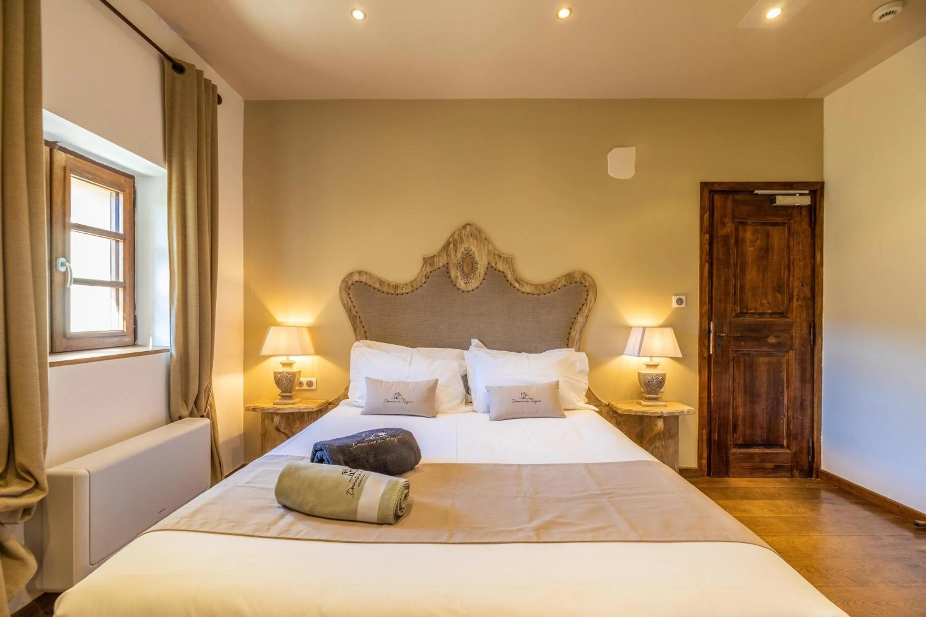 Bedroom, Bed in Domaine du Reginu