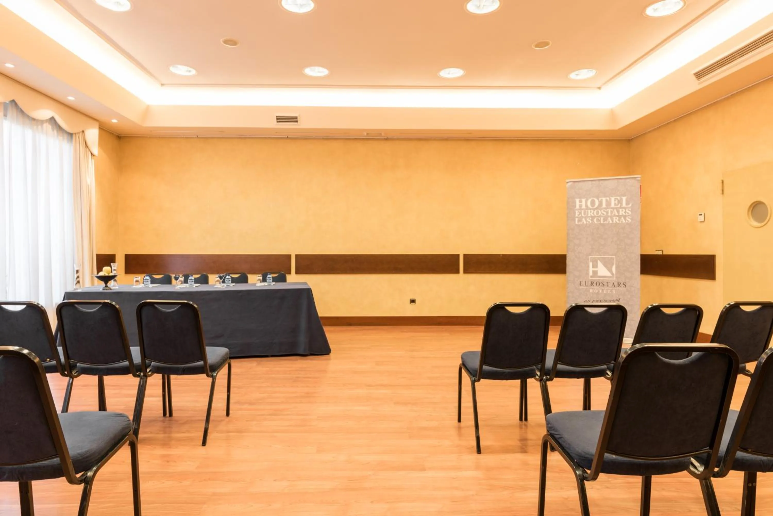 Meeting/conference room in Eurostars Las Claras