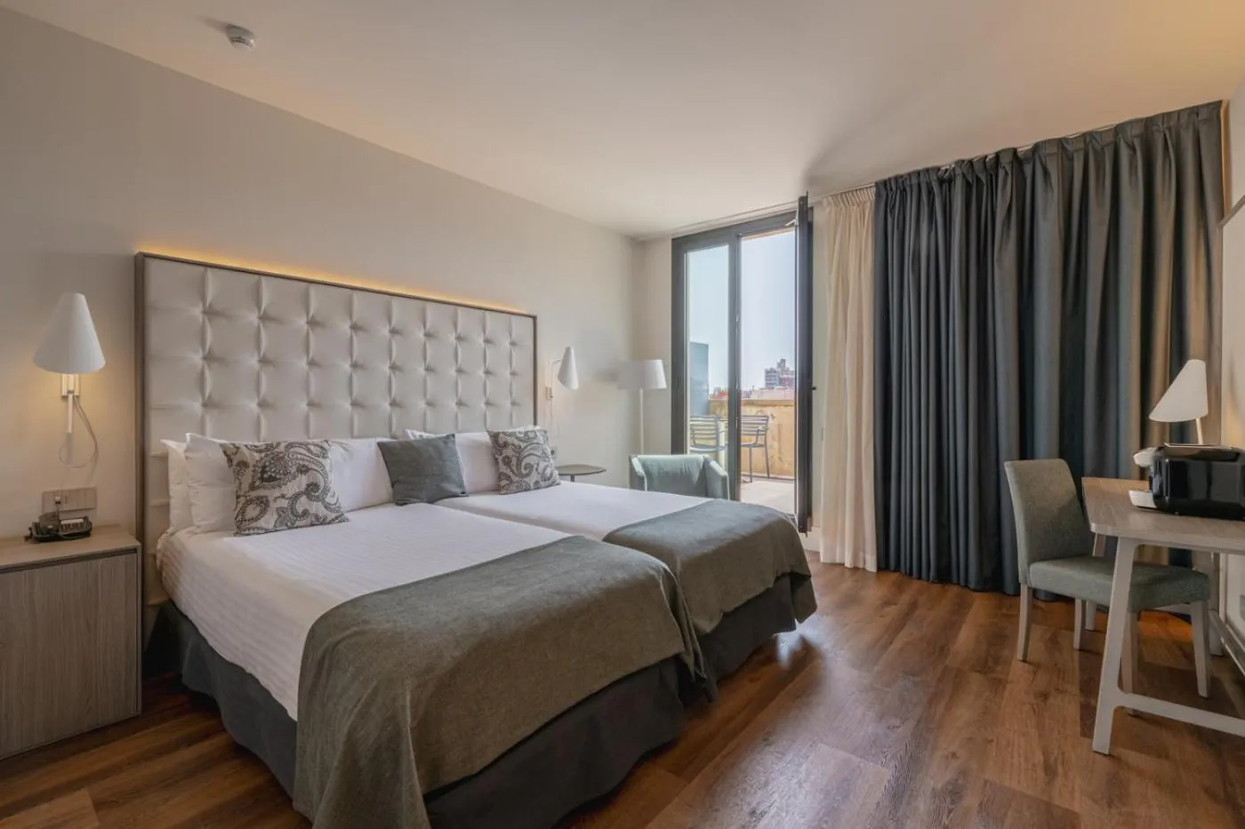 Balcony/Terrace, Bed in Gran Hotel Havana 4Sup by Escampa Hotels