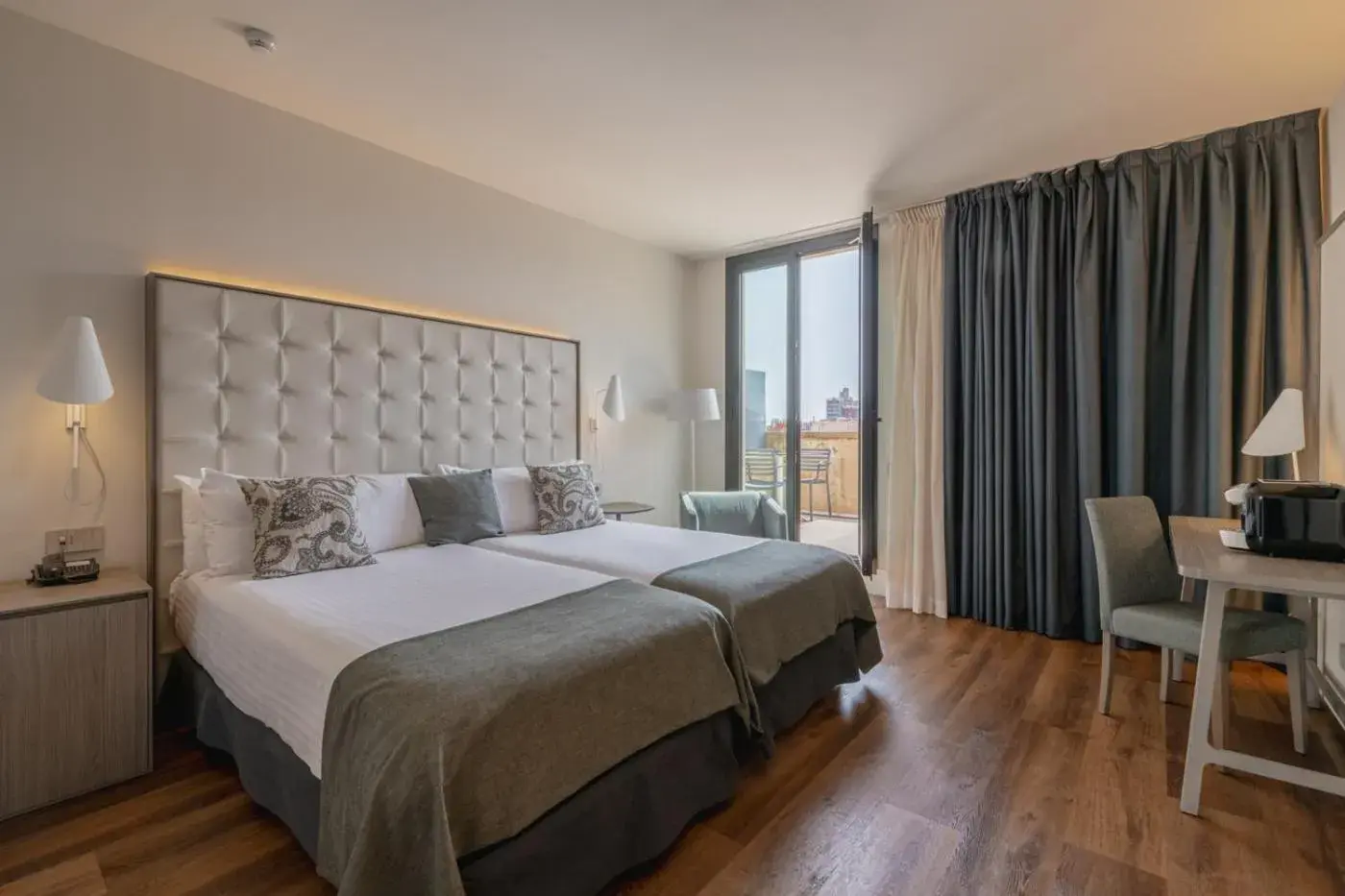 Superior Double or Twin Room with Terrace in Gran Hotel Havana 4Sup by Escampa Hotels Superior Double or Twin Room with Terrace in Gran Hotel Havana 4Sup by Escampa Hotels