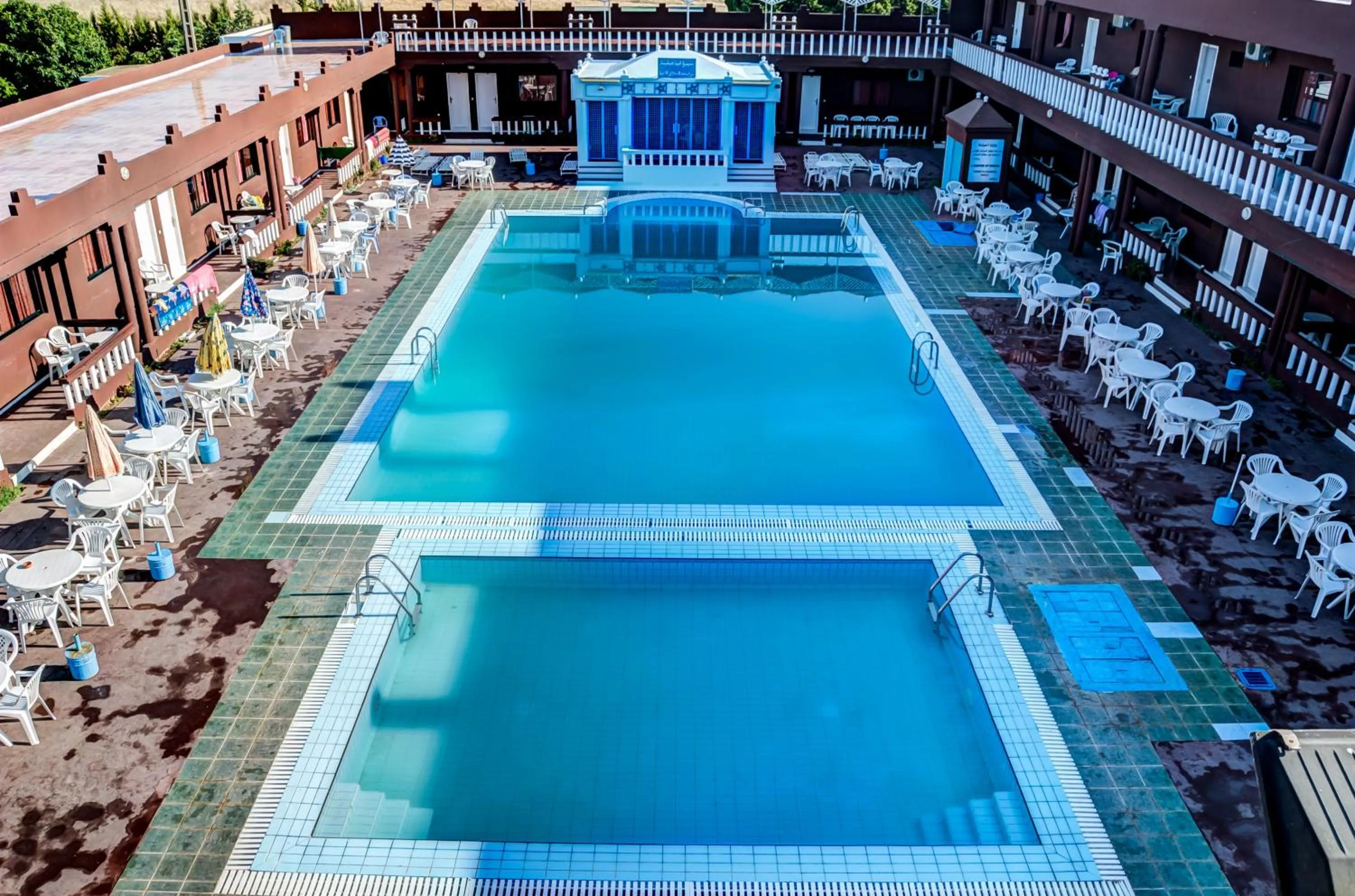 Swimming pool in Hôtel Briech & Spa