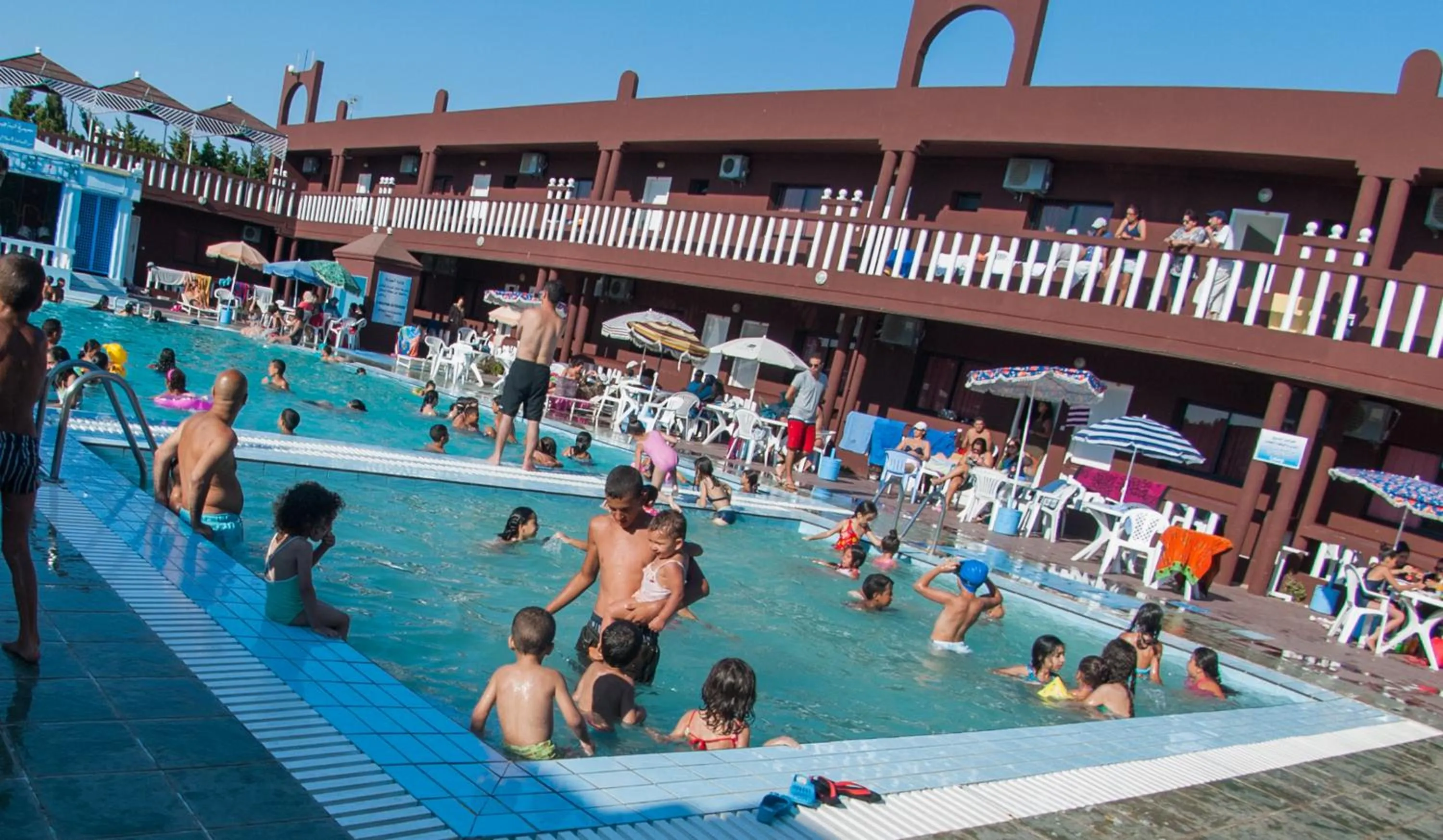 Swimming pool in Hôtel Briech & Spa