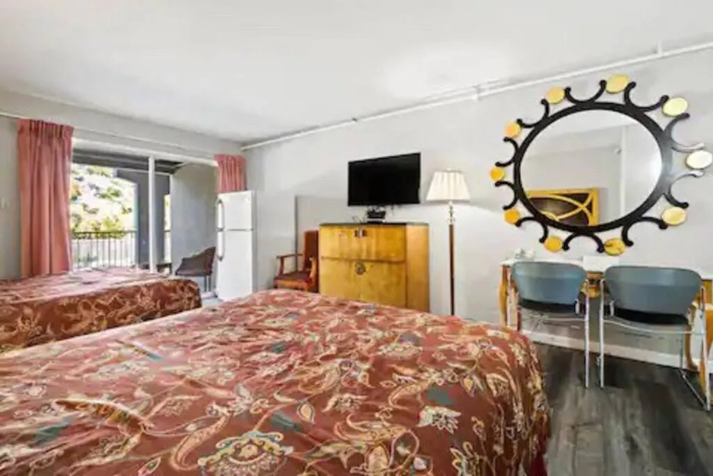 Bed in Mission Peak Lodge