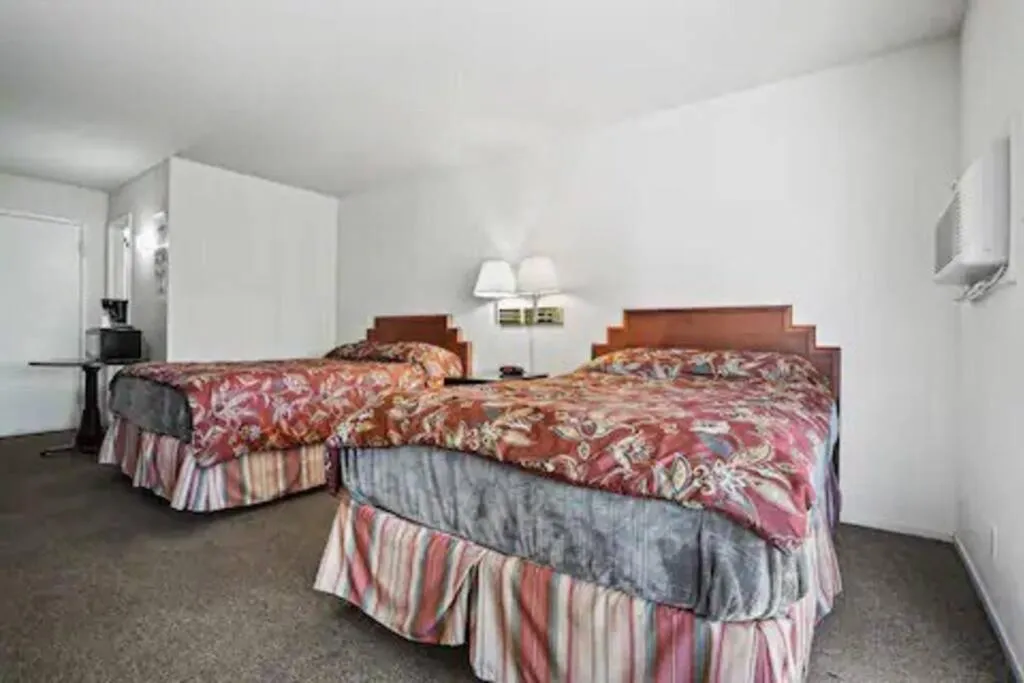 Bed in Mission Peak Lodge