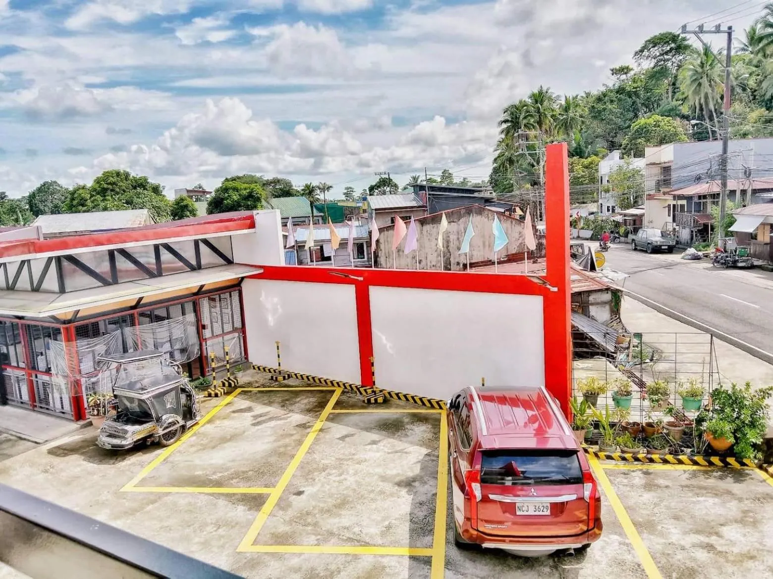 Parking in Maria Cristesa Condotel
