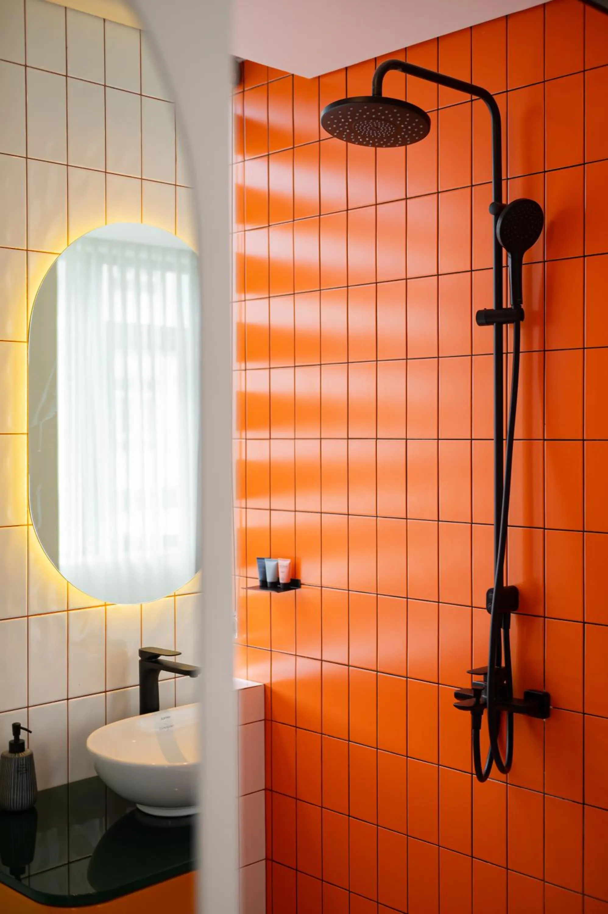 Shower in PĀMA Boutique Hotel & Bistro