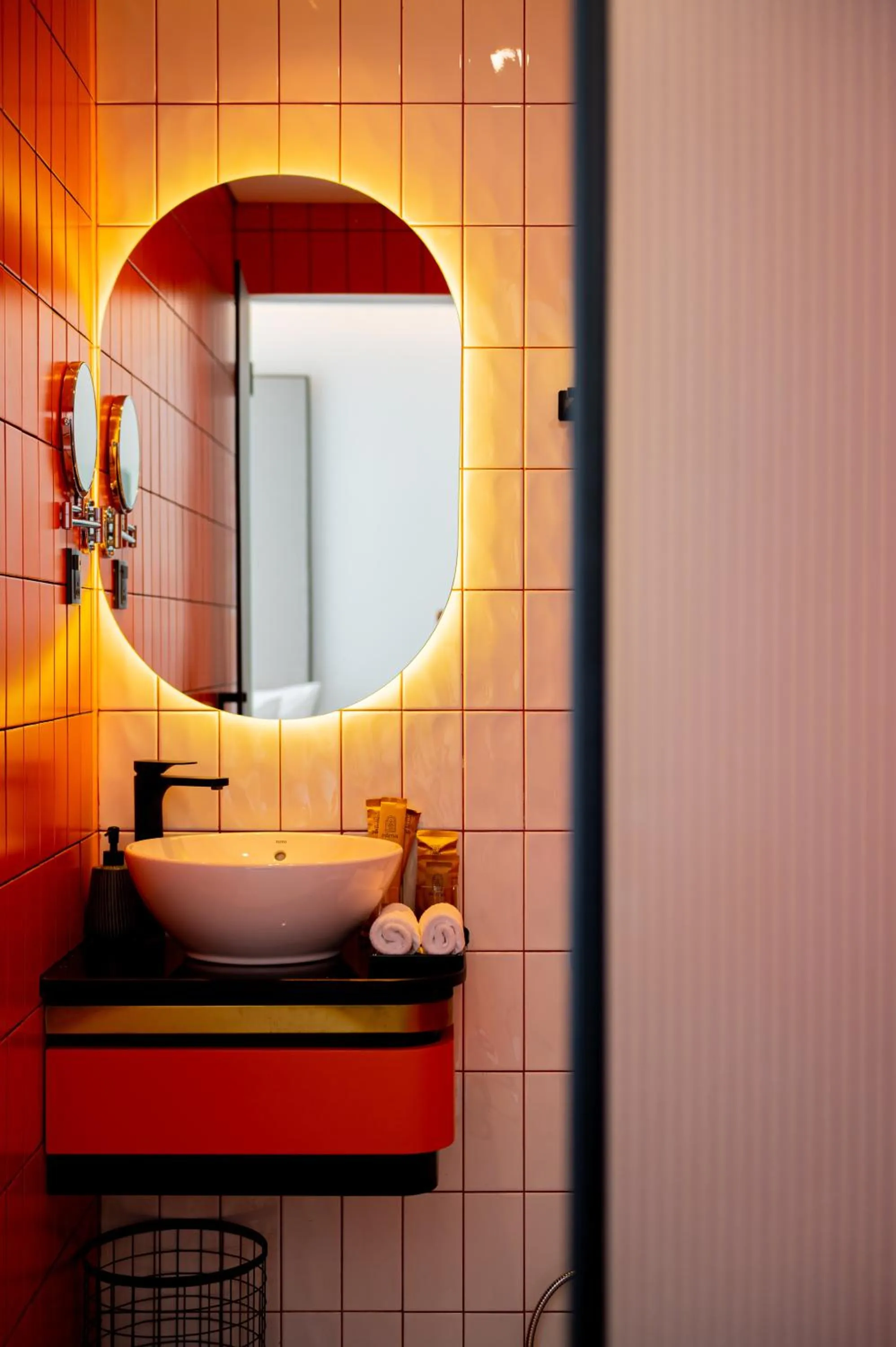 Shower in PĀMA Boutique Hotel & Bistro