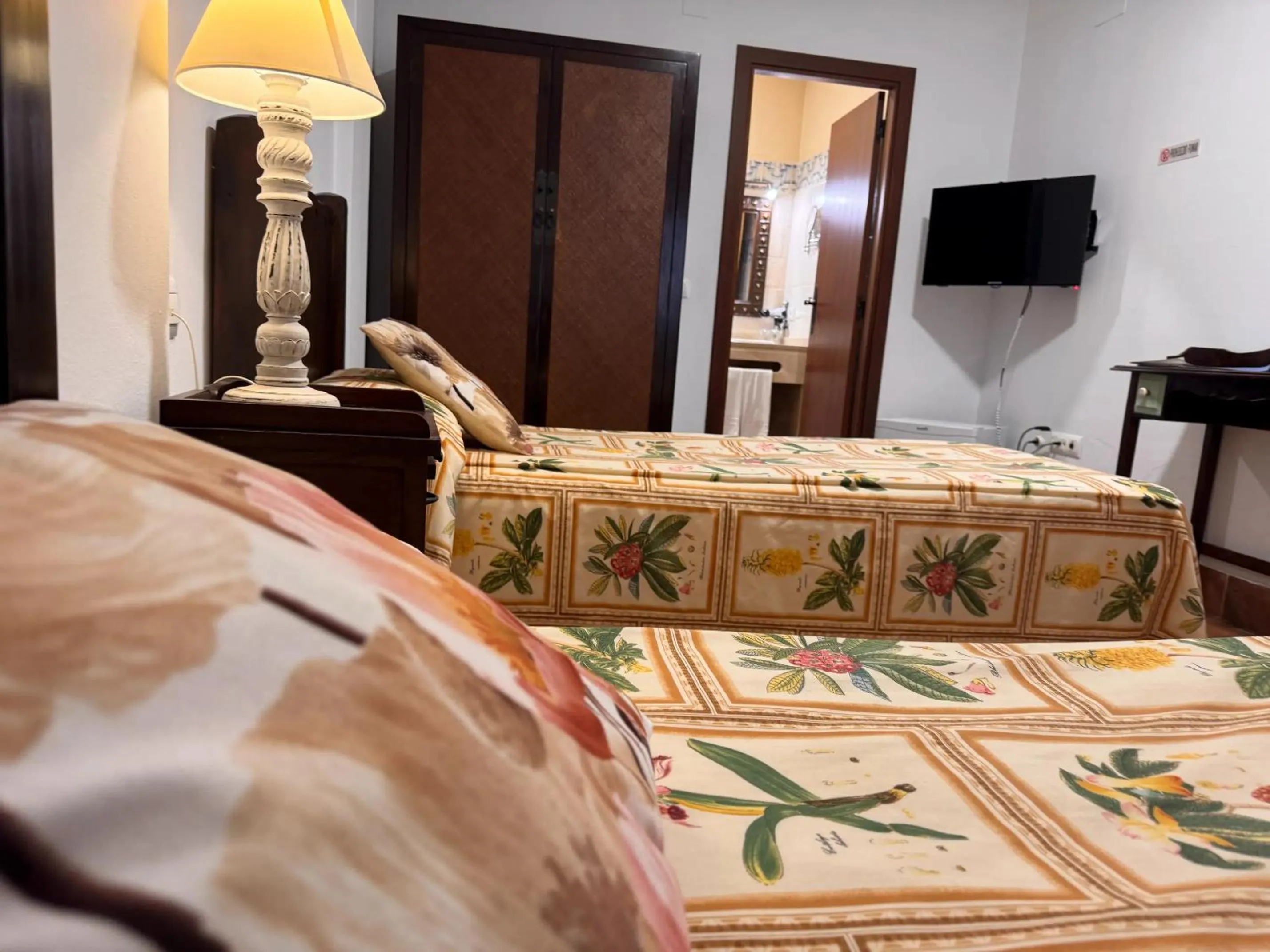 Bed in Hotel Valsequillo