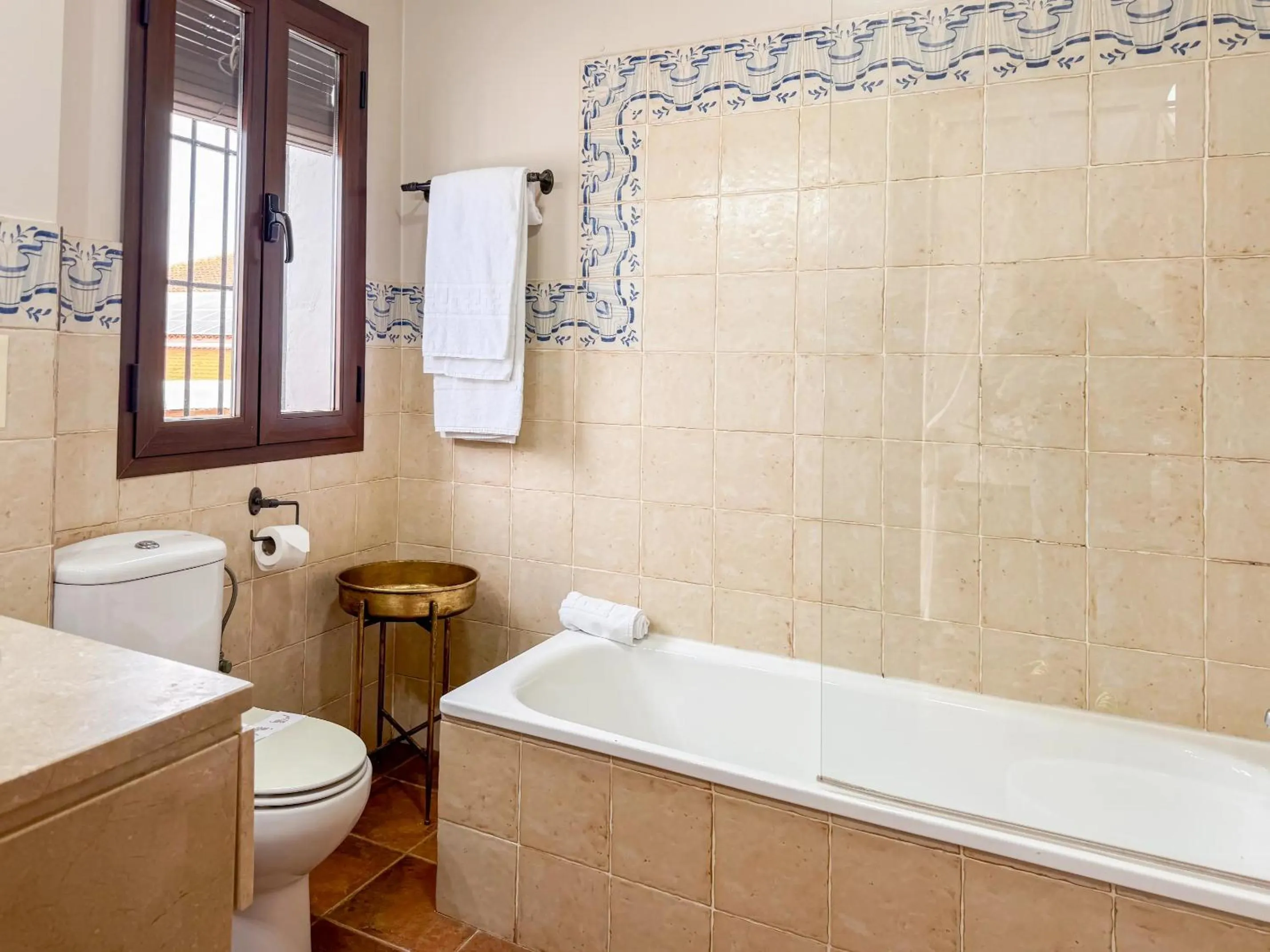 Bathroom in Hotel Valsequillo