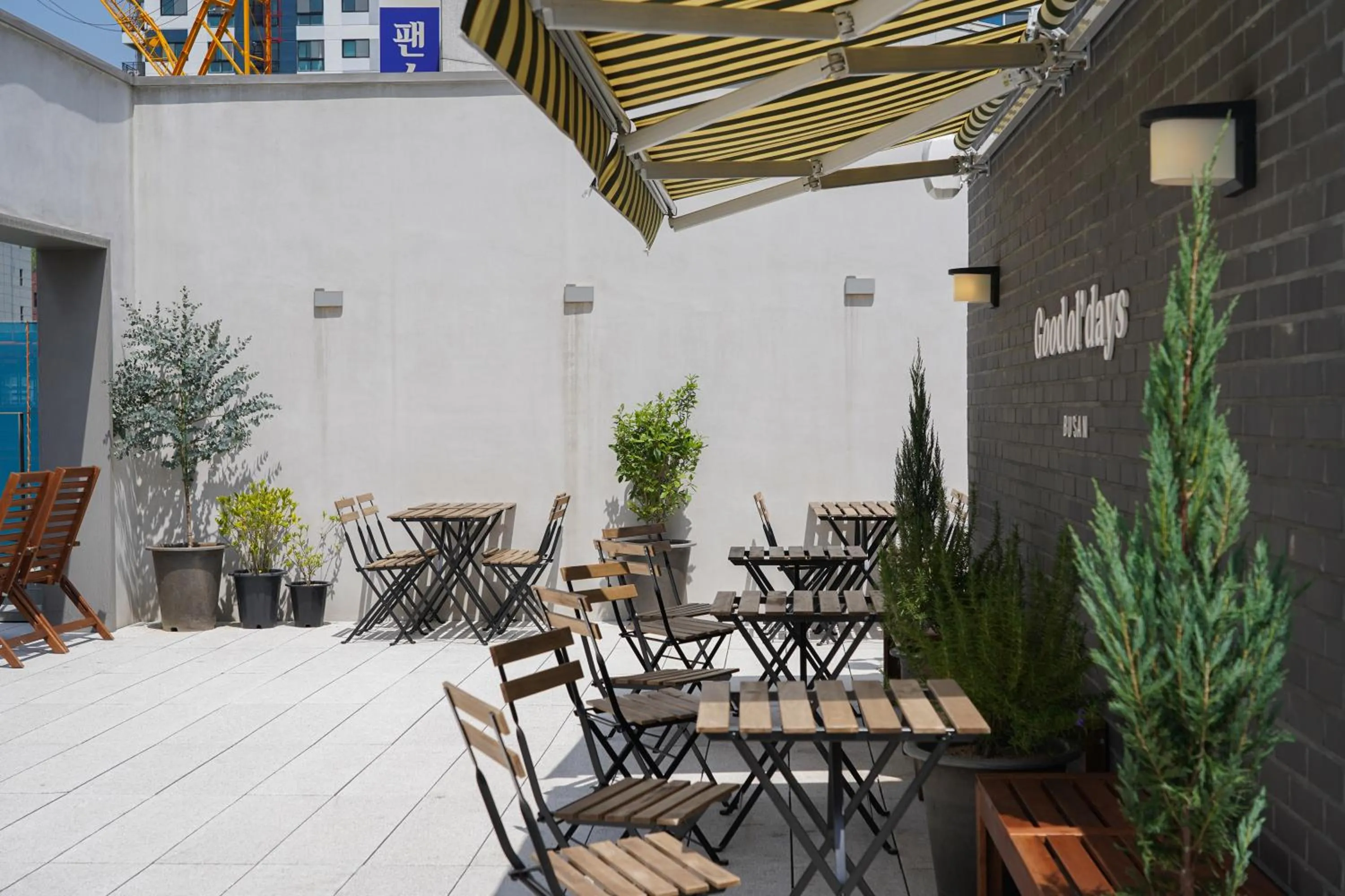 Property building in Good Ol' Days Hotel