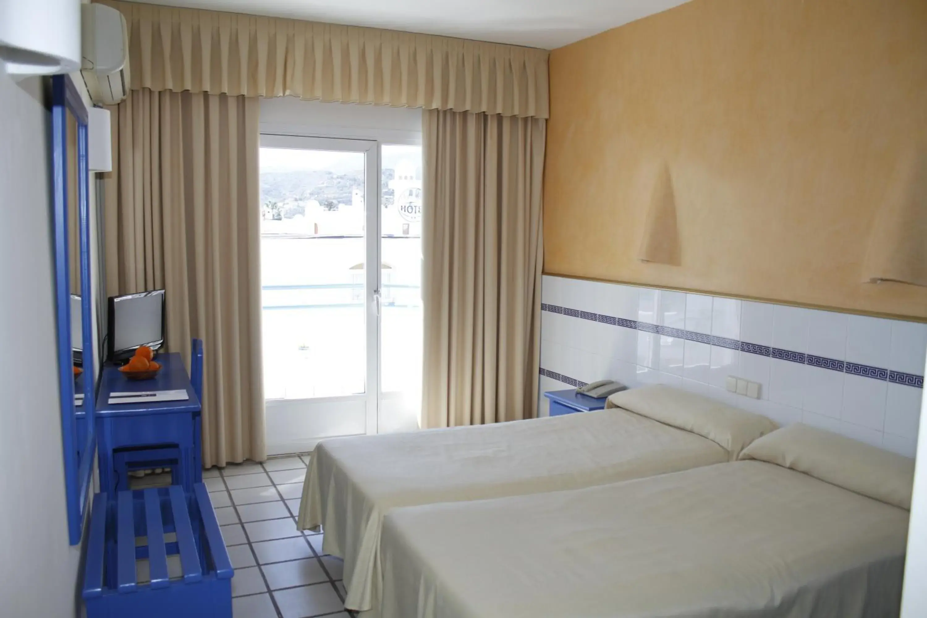 Double or Twin Room with Side Sea View in Hotel Virgen del Mar Double or Twin Room with Side Sea View in Hotel Virgen del Mar
