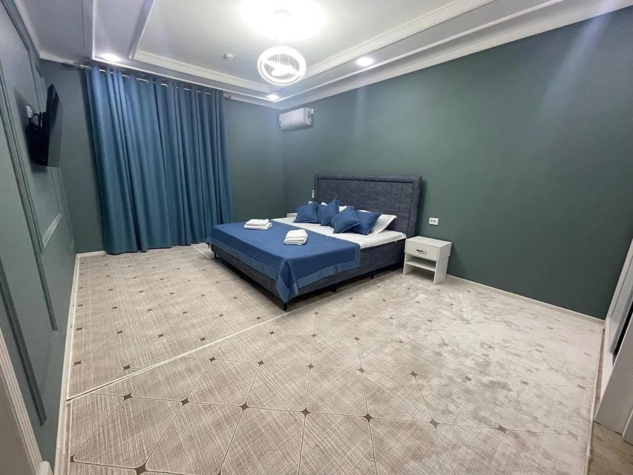 Bed in CITIZEN HOTEL