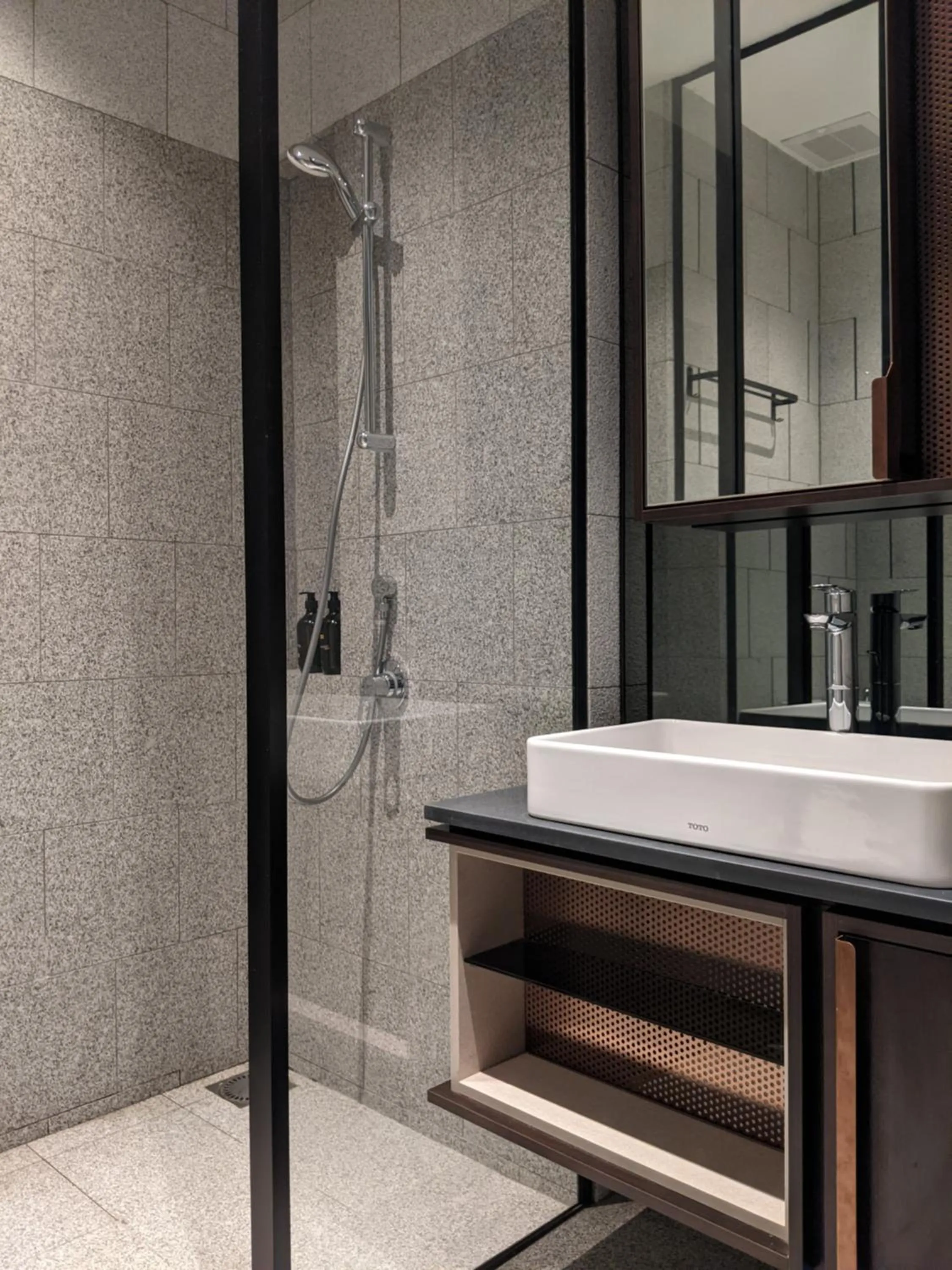 Shower in Scarletz Mana-Mana Suites KLCC