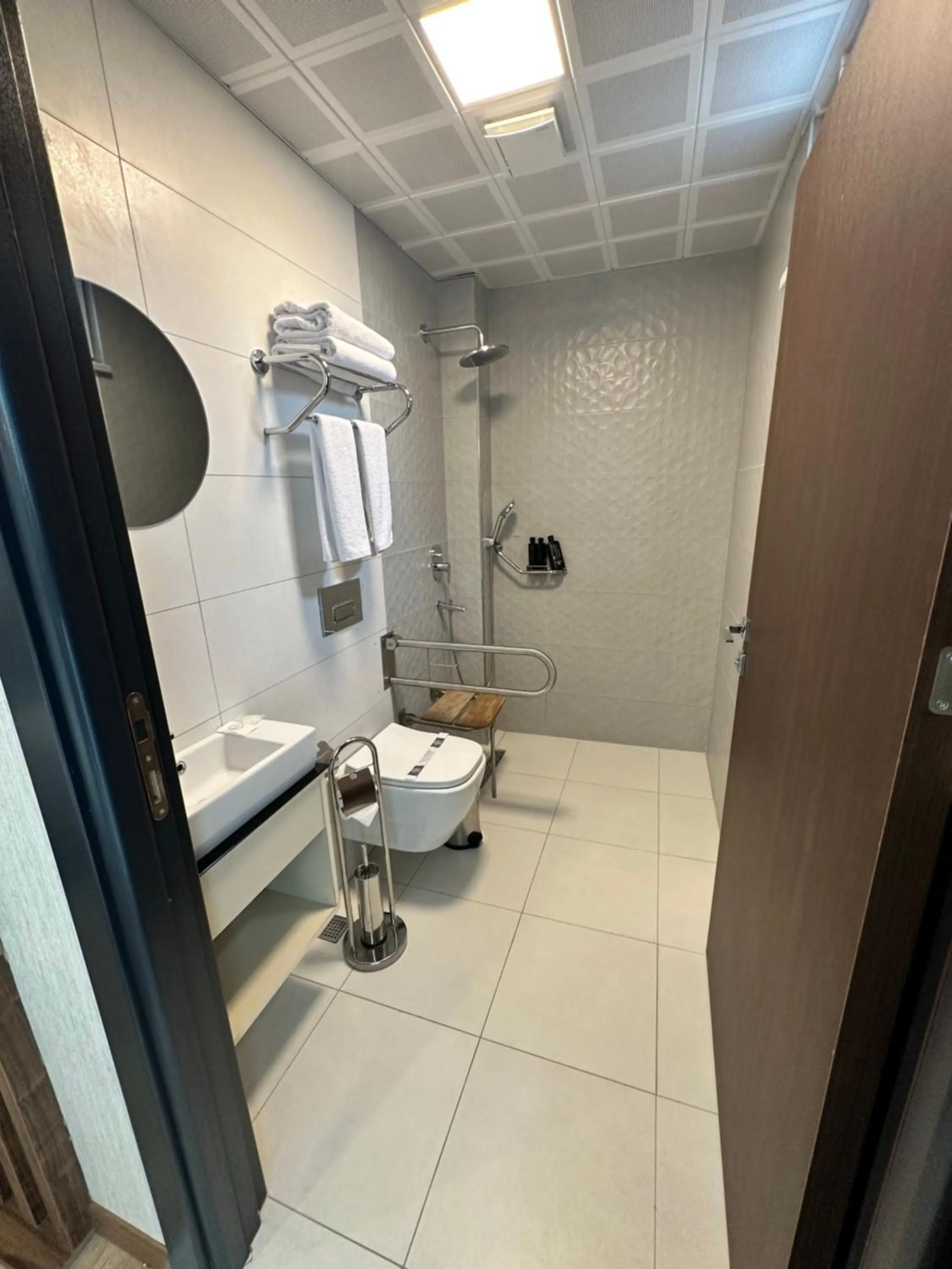 Shower in Trademark Collection By Wyndham Operla İstanbul Airport Hotels & Spa