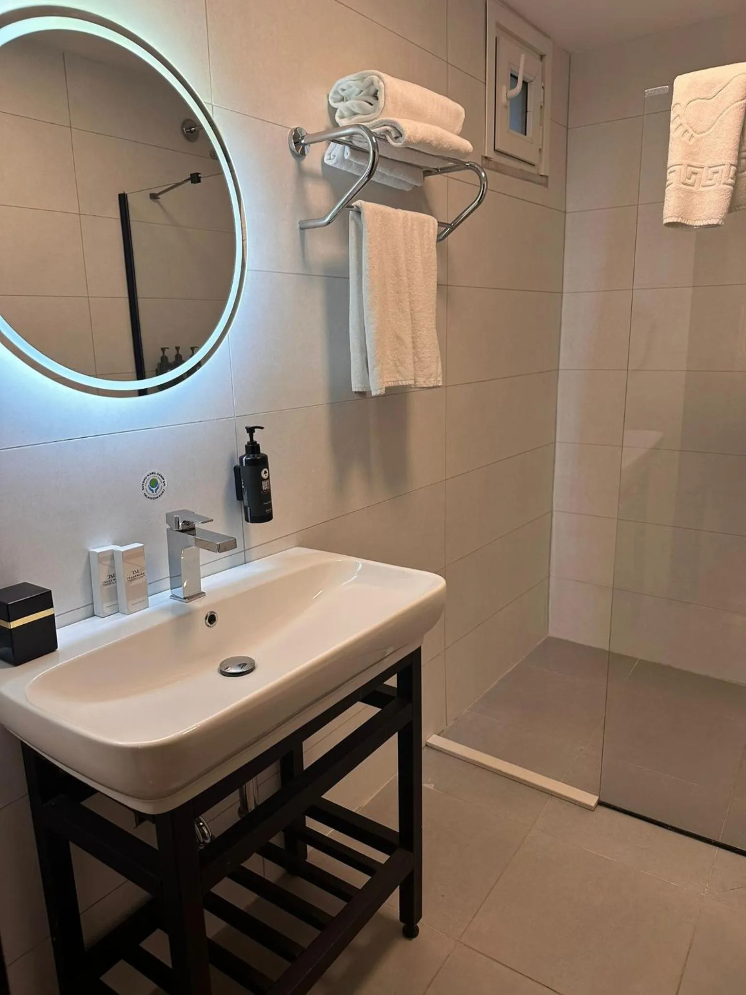 Shower in Trademark Collection By Wyndham Operla İstanbul Airport Hotels & Spa