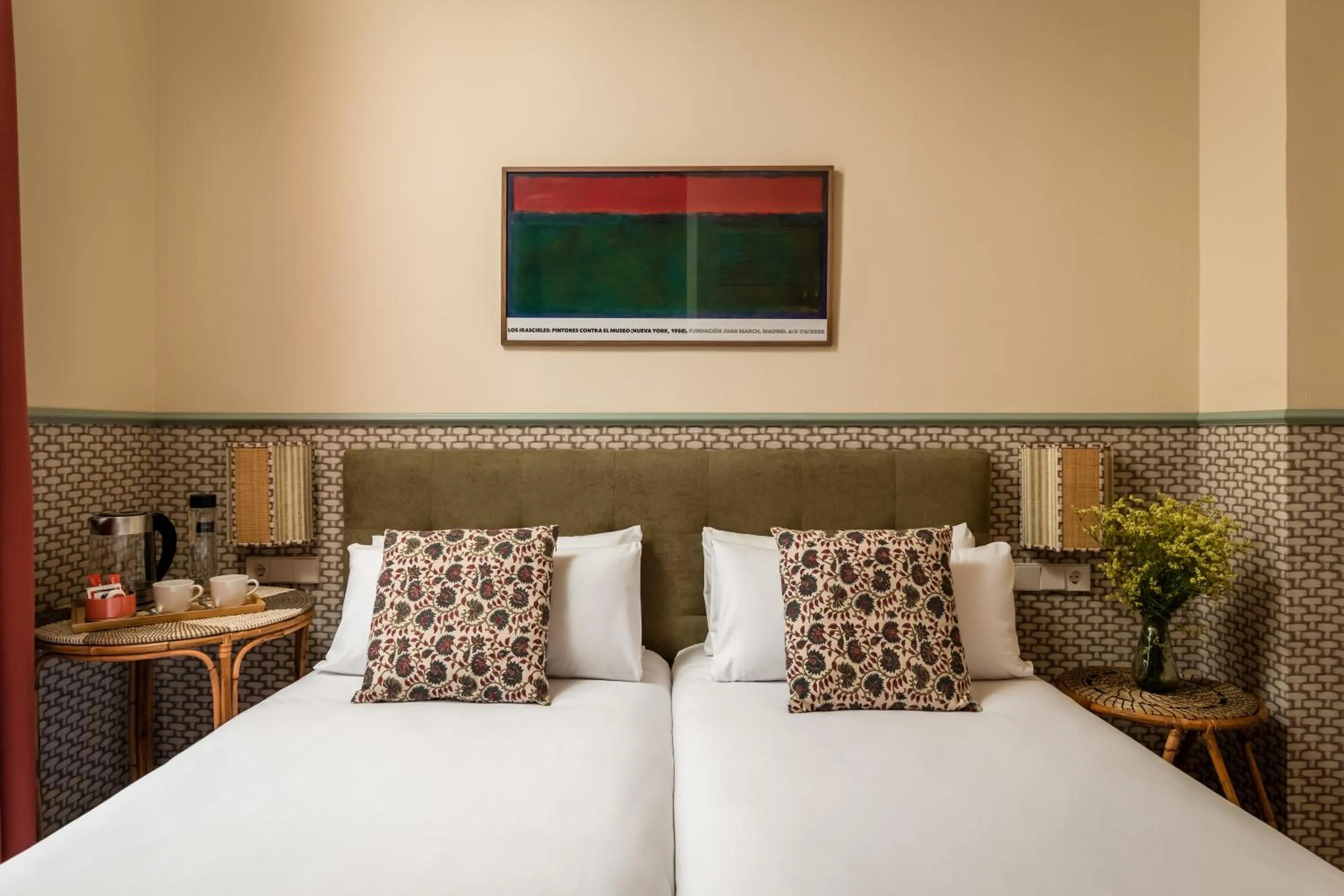 Bed in BYPILLOW Abril