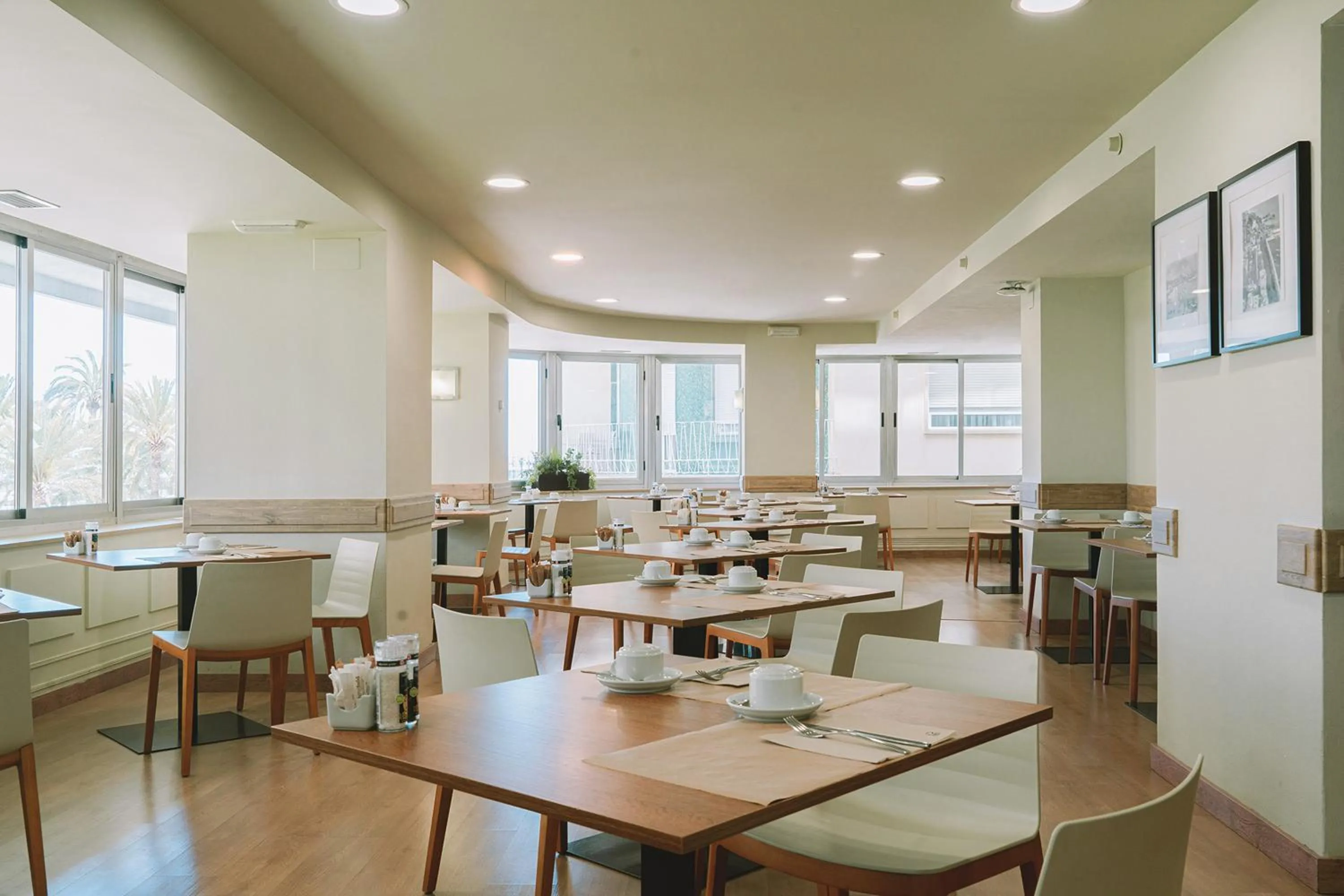 Property building in Hotel Alicante Gran Sol, affiliated by Meliá