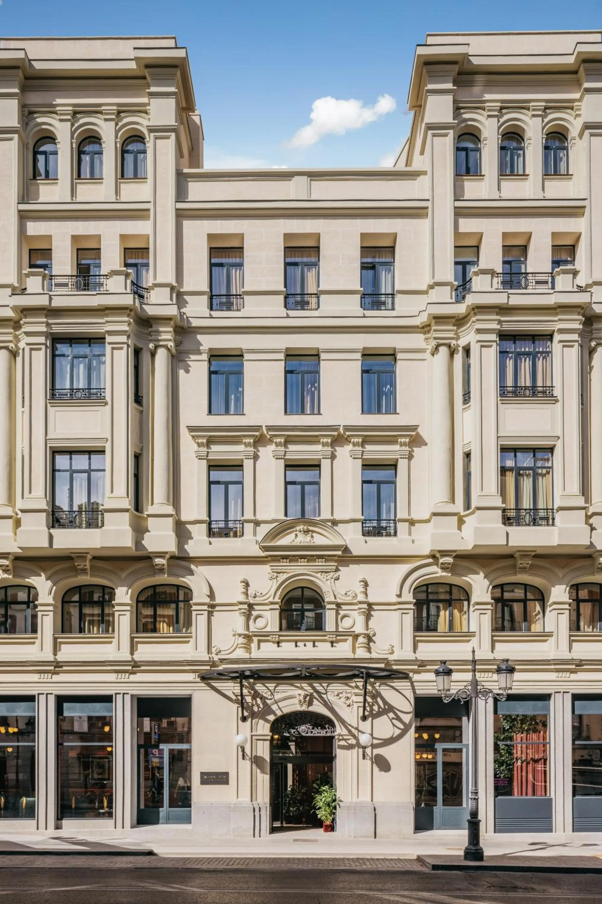 Property building in Casa de las Artes, member of Meliá Collection