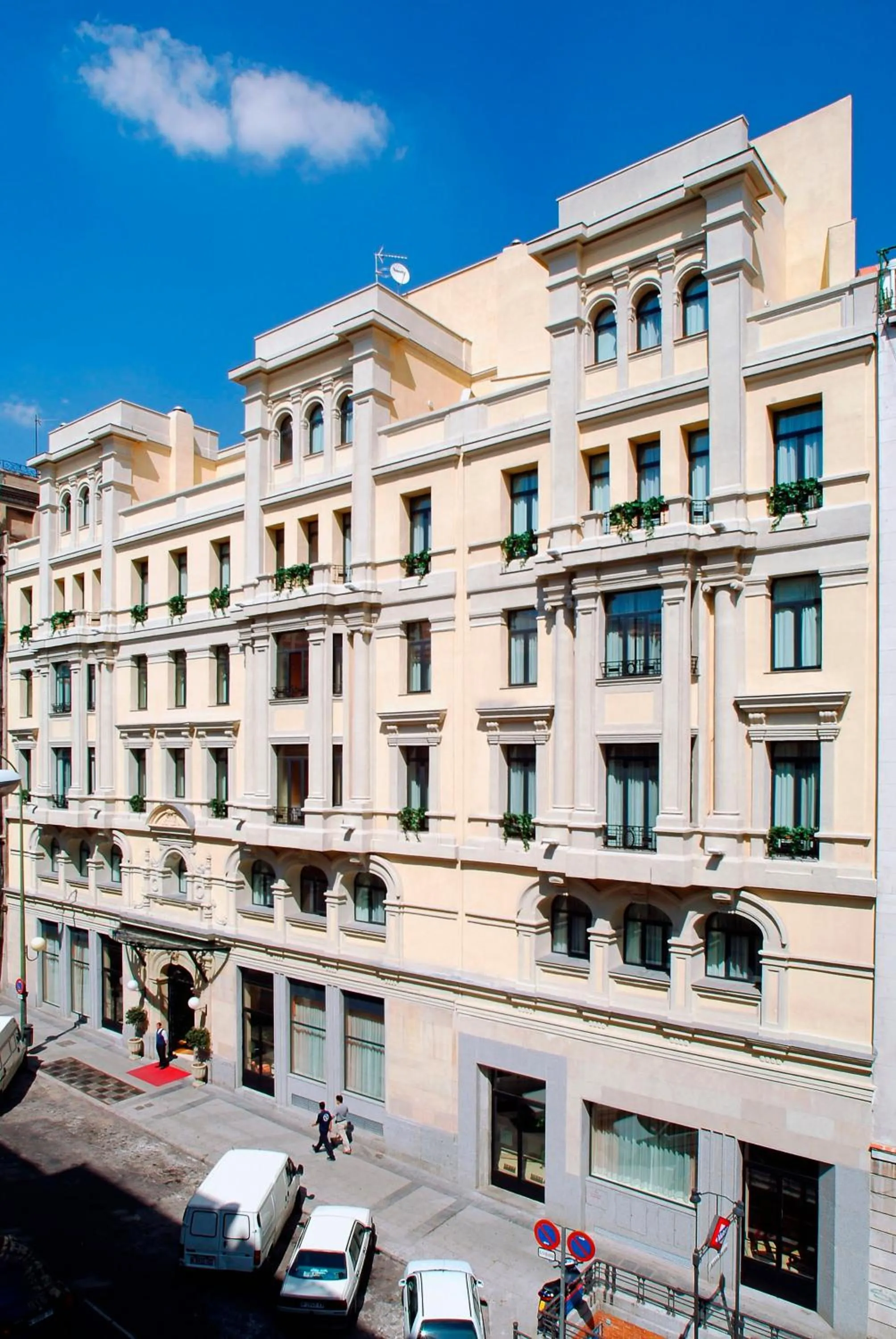 Facade/entrance, Property Building in Hotel Madrid Atocha, Affiliated by Meli