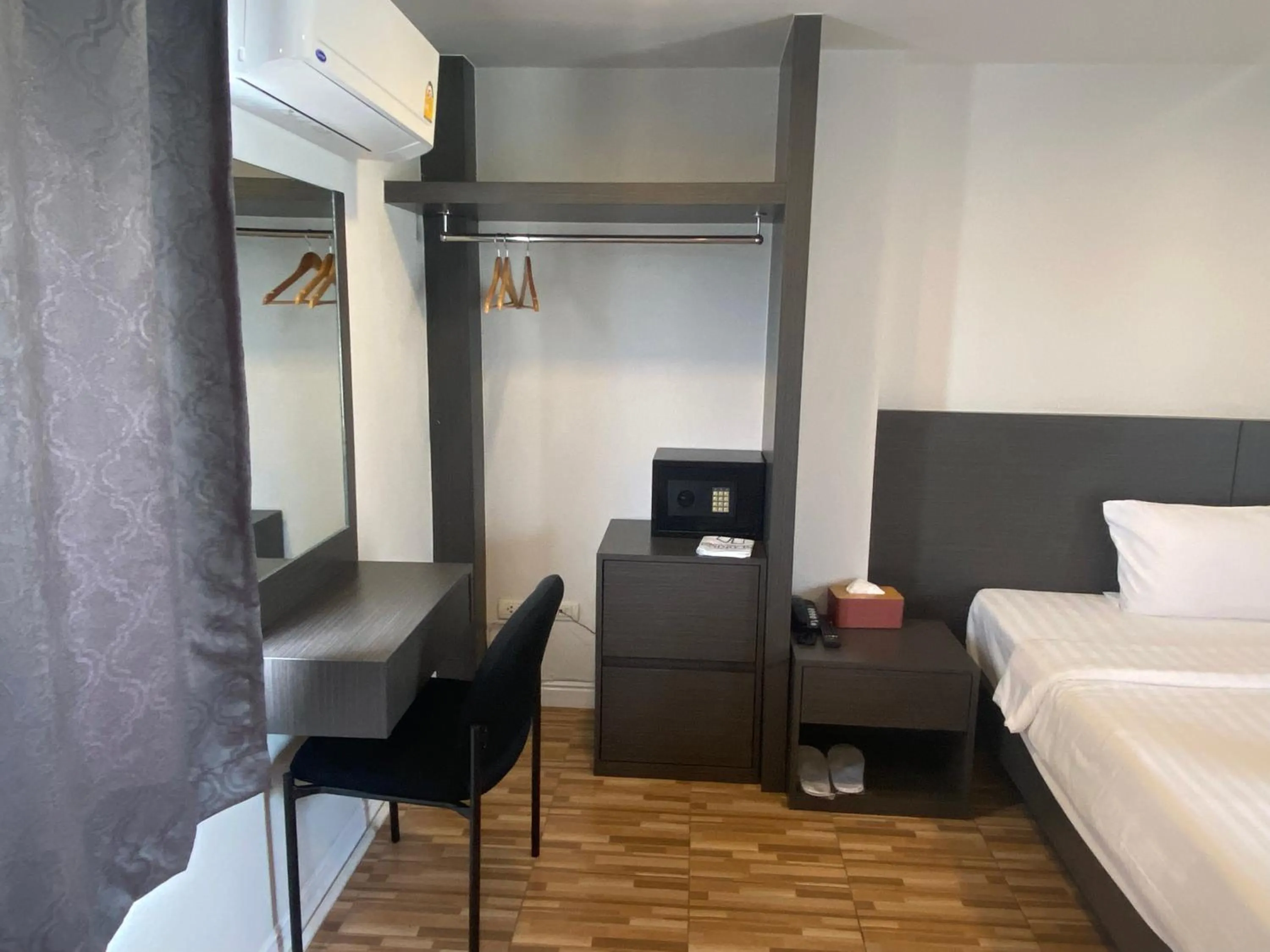 Bed in 77 Patong Hotel & Spa