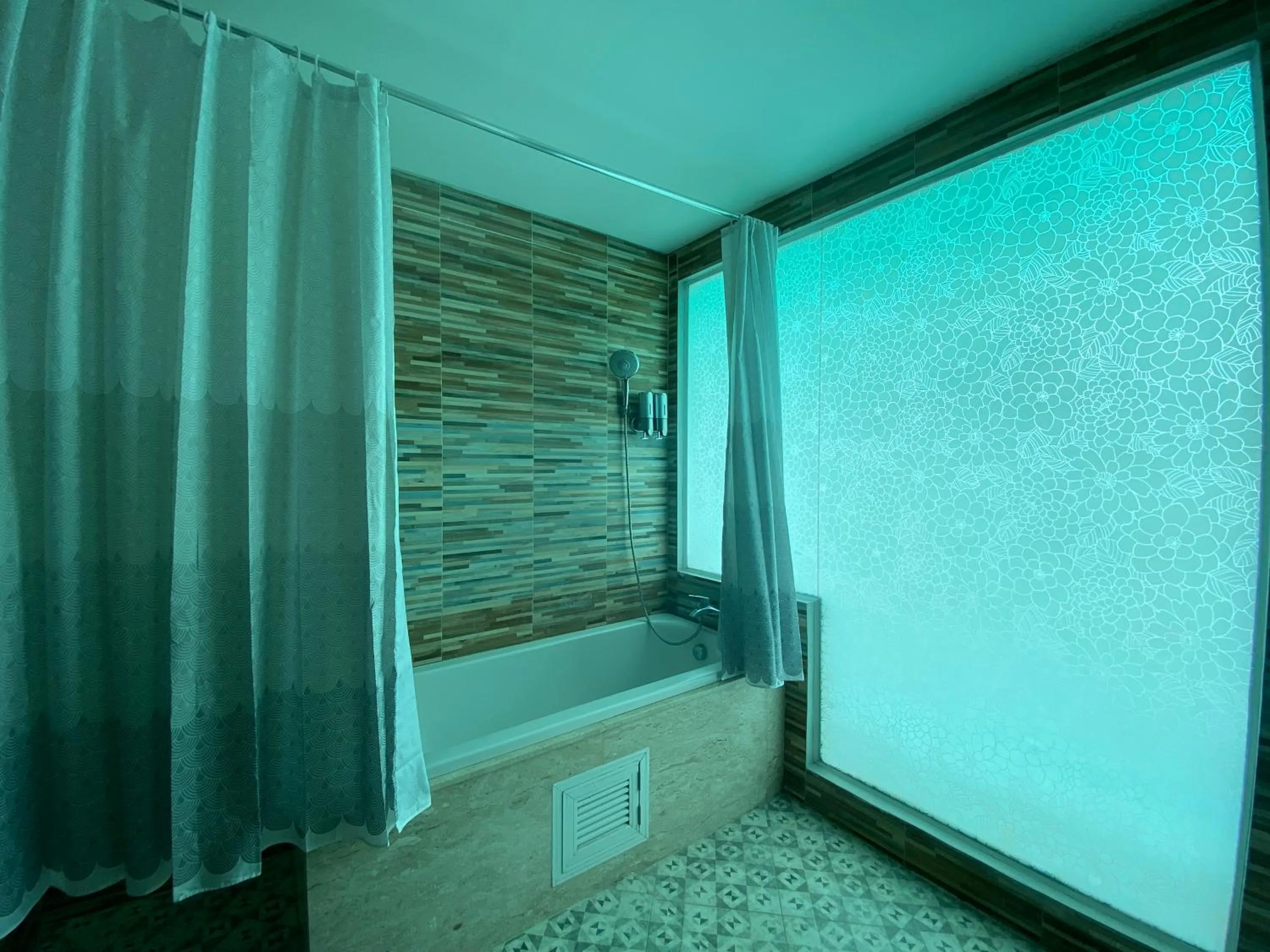 Bathroom in 77 Patong Hotel & Spa