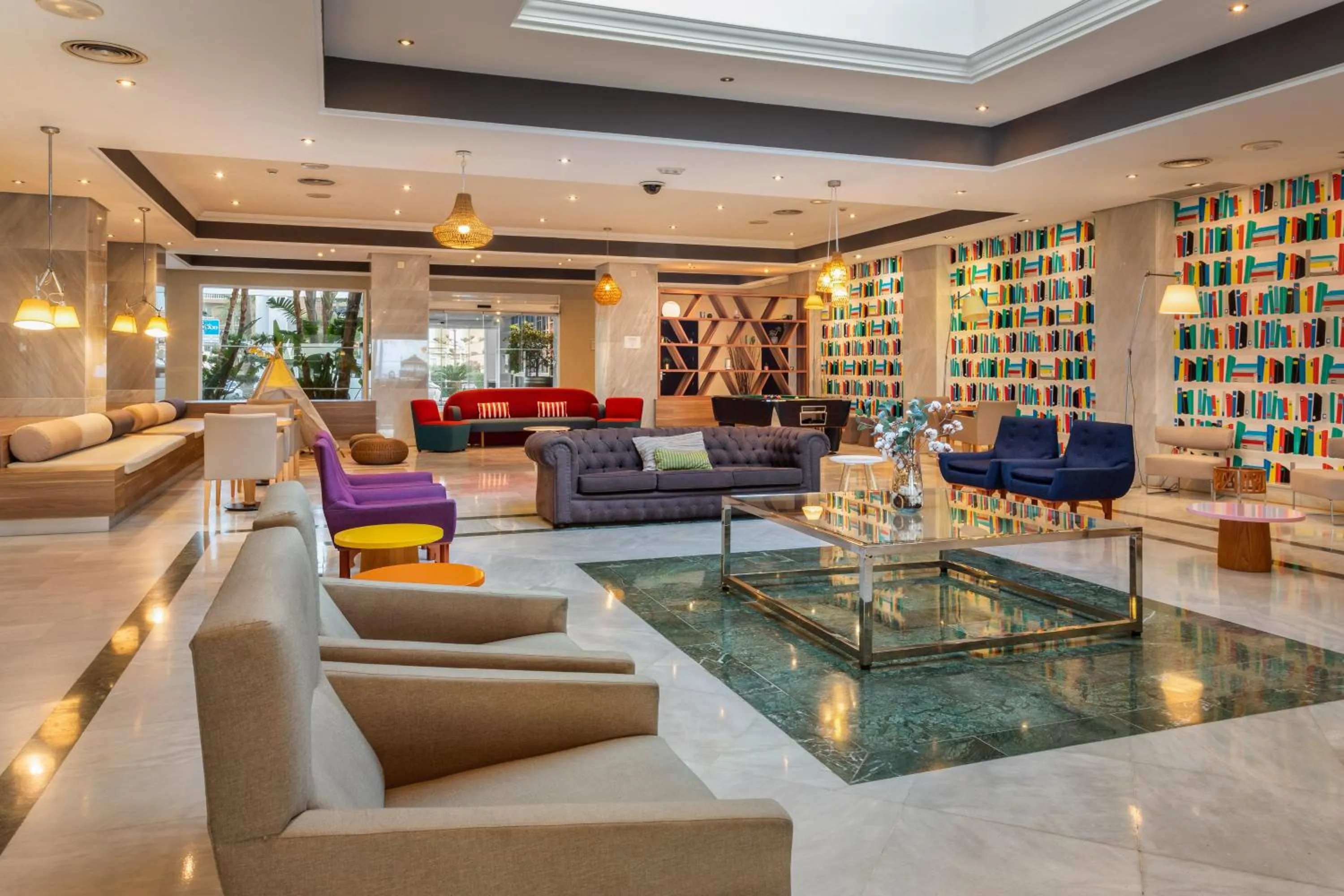 People in Sol Guadalmar