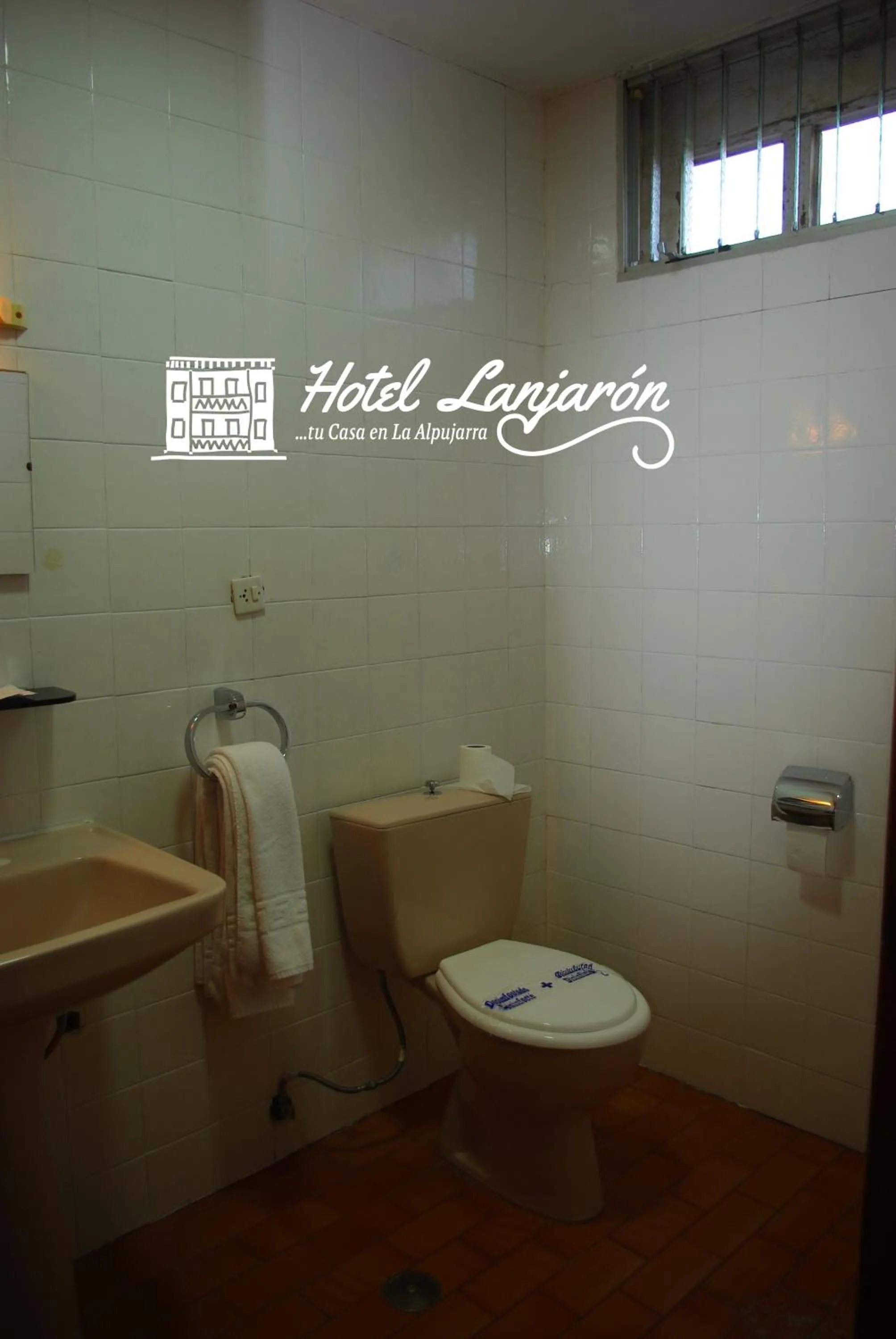 Bathroom in Hotel Lanjaron
