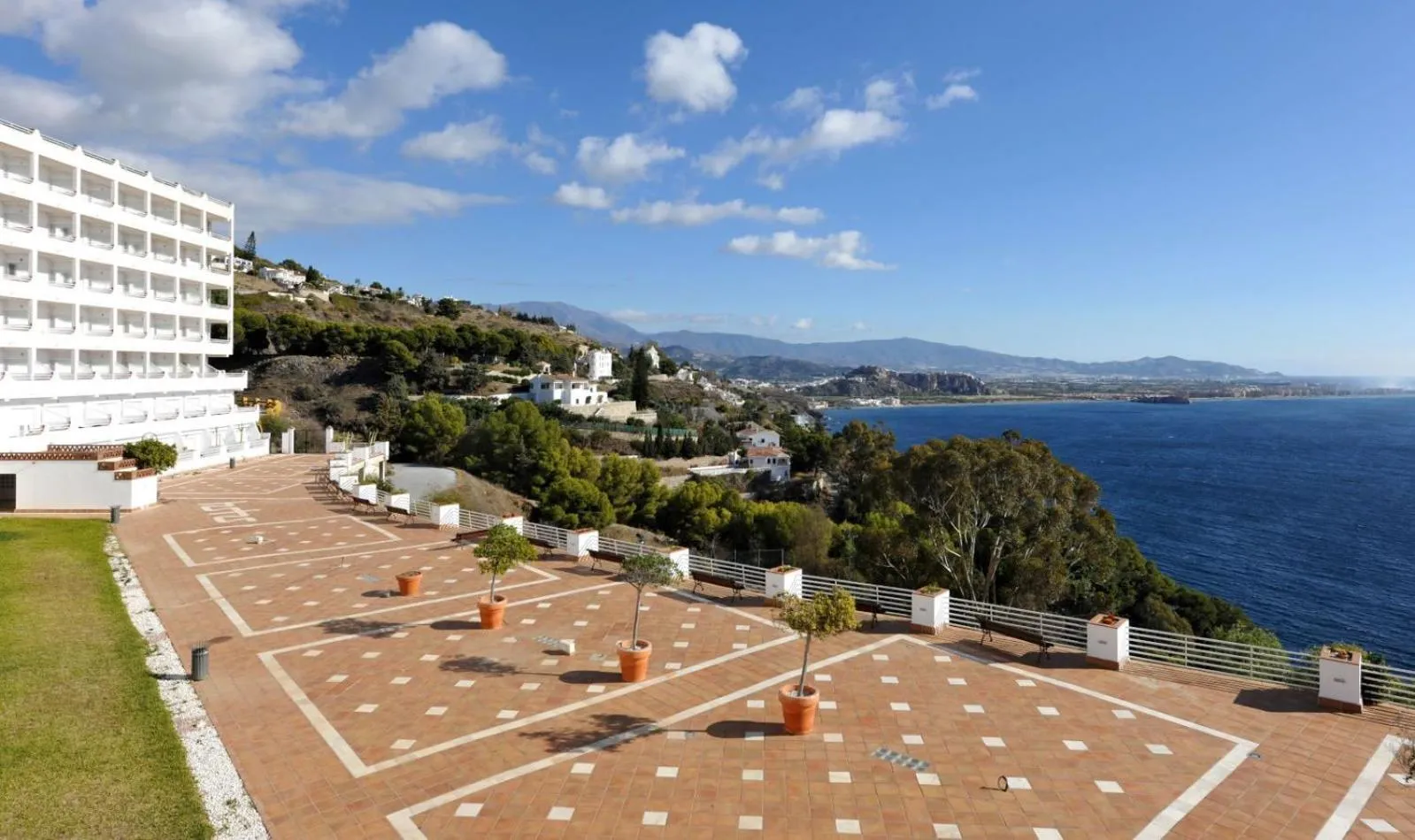 Hotel Salobreña Suites