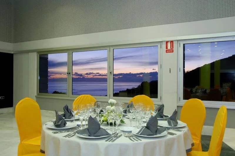 Banquet/Function facilities in Hotel Salobreña Suites