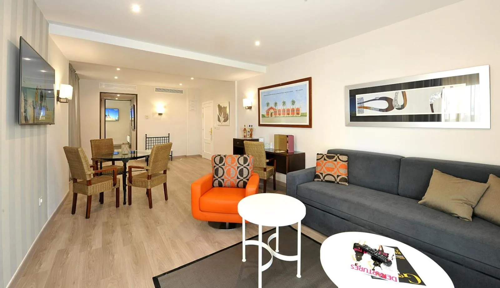 Living room in Hotel Salobreña Suites